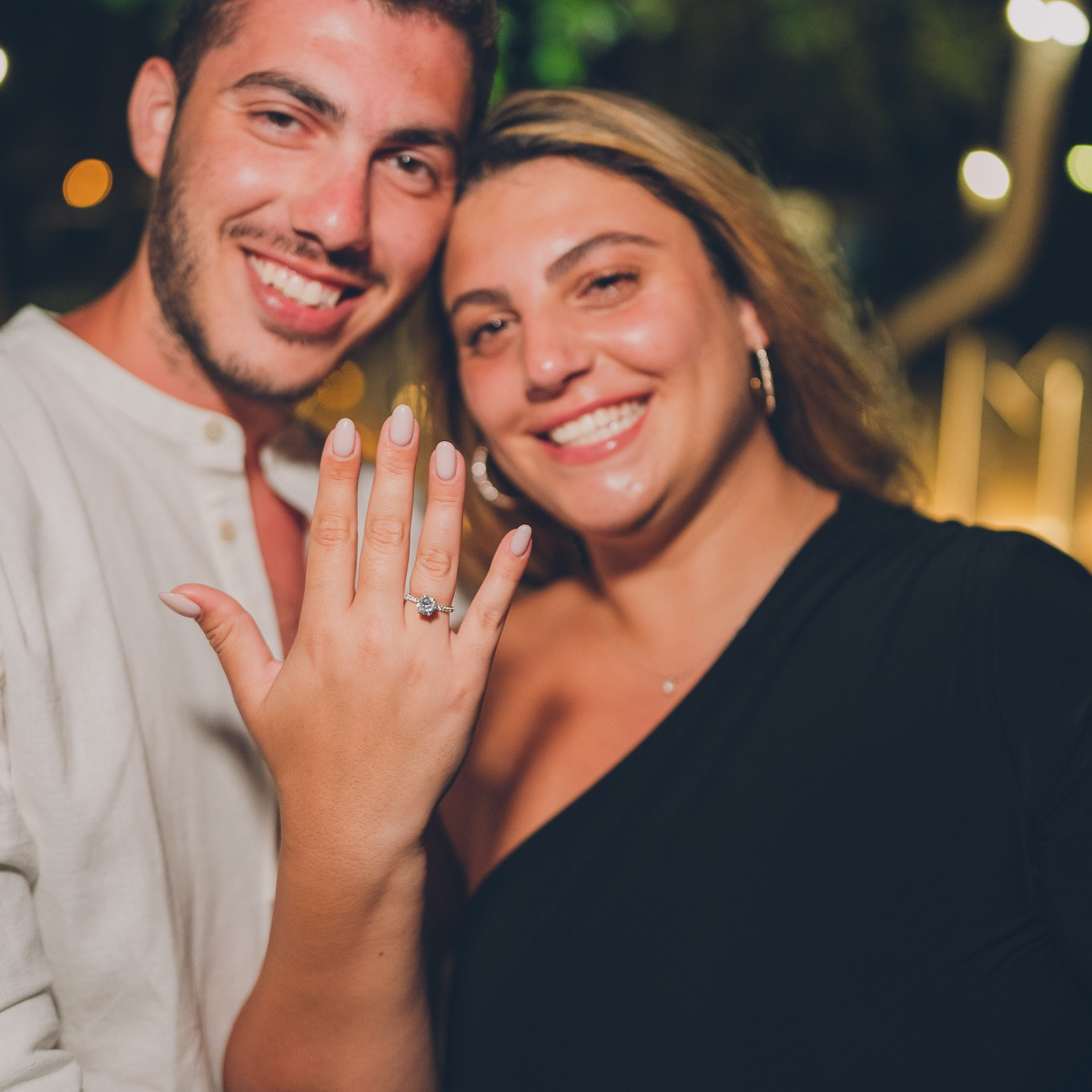 Photo. Romantic proposal on Koh Samui, Thailand