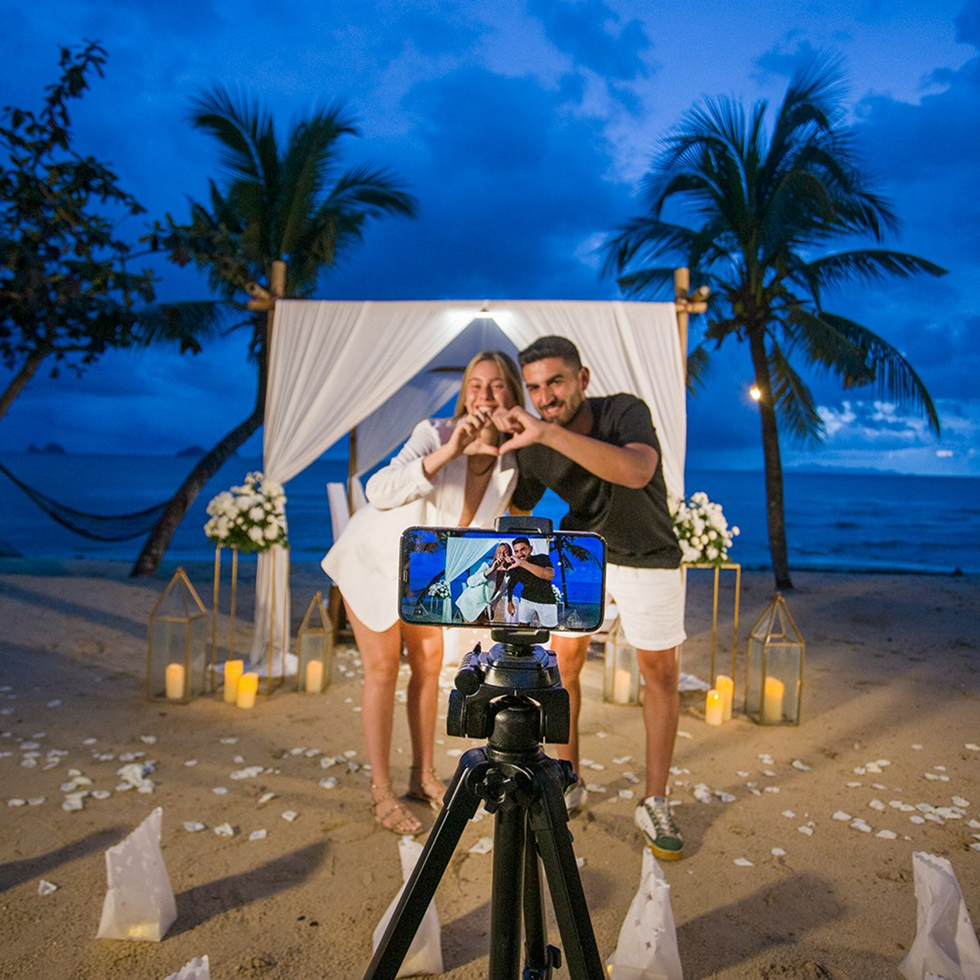 Photo. Romantic proposal on Koh Samui, Thailand