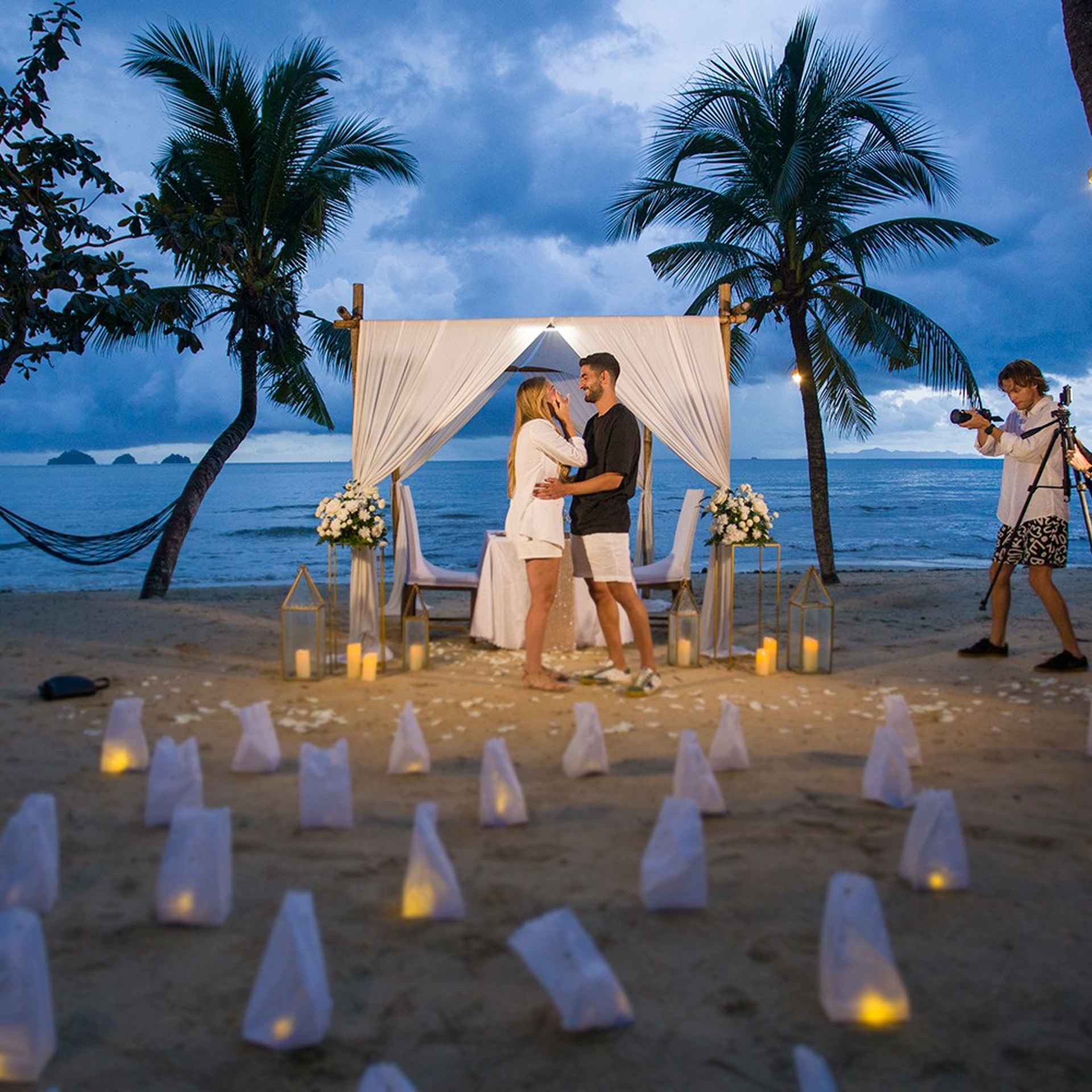 Photo. Romantic proposal on Koh Samui, Thailand