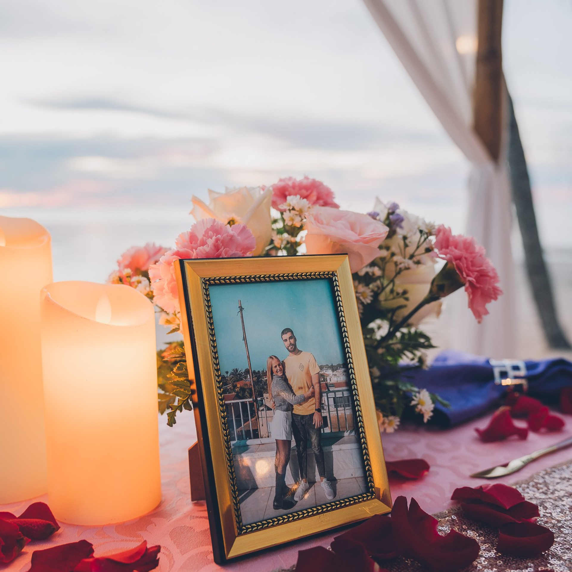 Photo. Romantic proposal on Koh Samui, Thailand