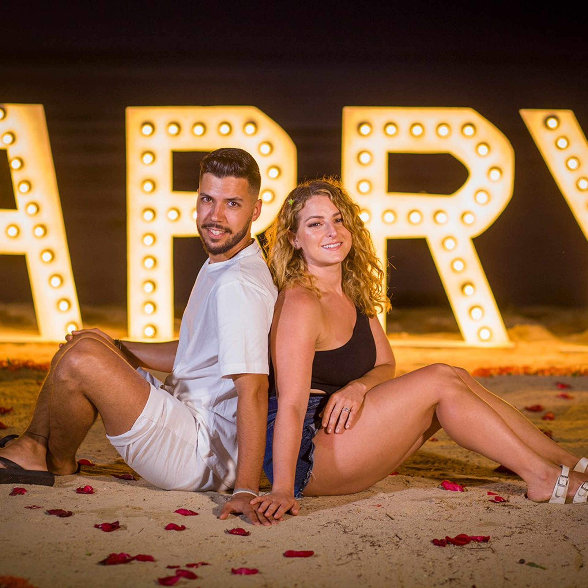 Photo. Romantic proposal on Koh Samui, Thailand