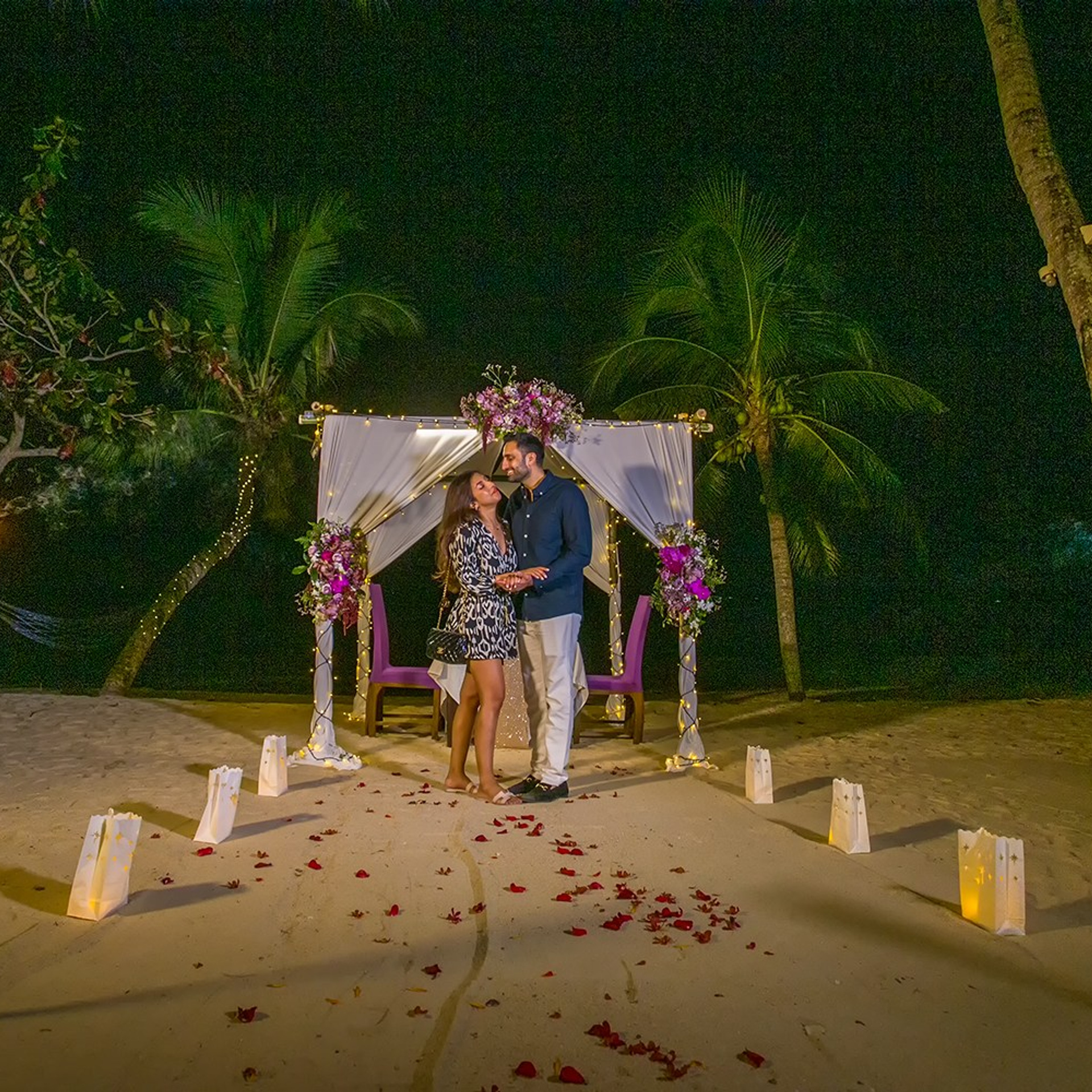 Photo. Romantic proposal on Koh Samui, Thailand