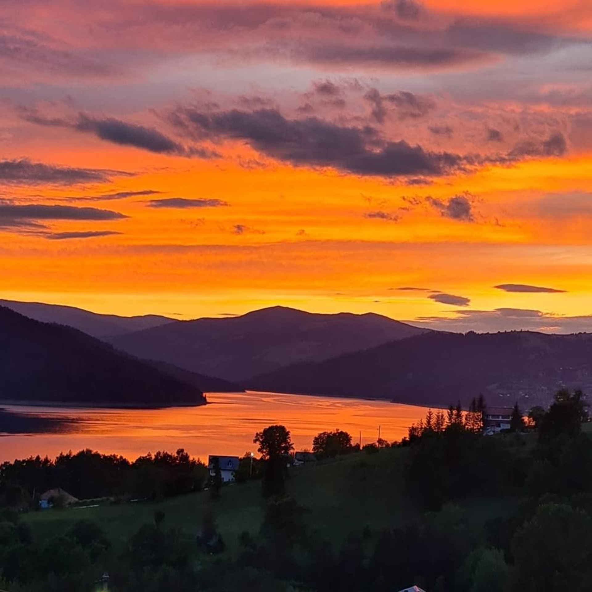 Amumi 1 – Proiect Design Interior Modern. IONESCU ELENA