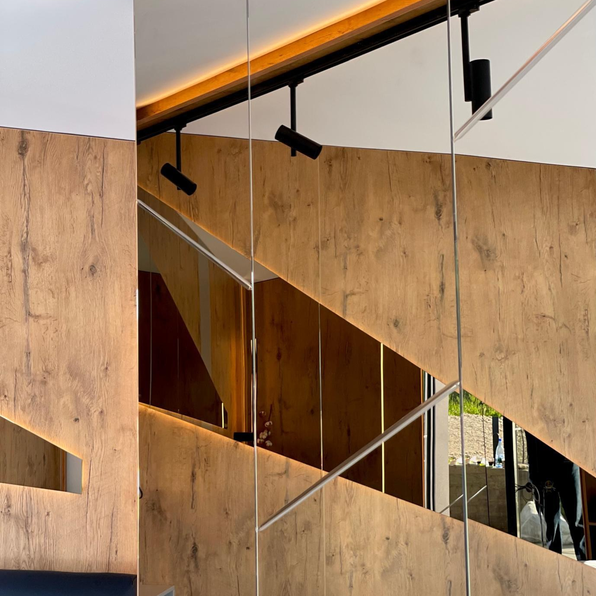 Amumi 1 – Proiect Design Interior Modern. IONESCU ELENA