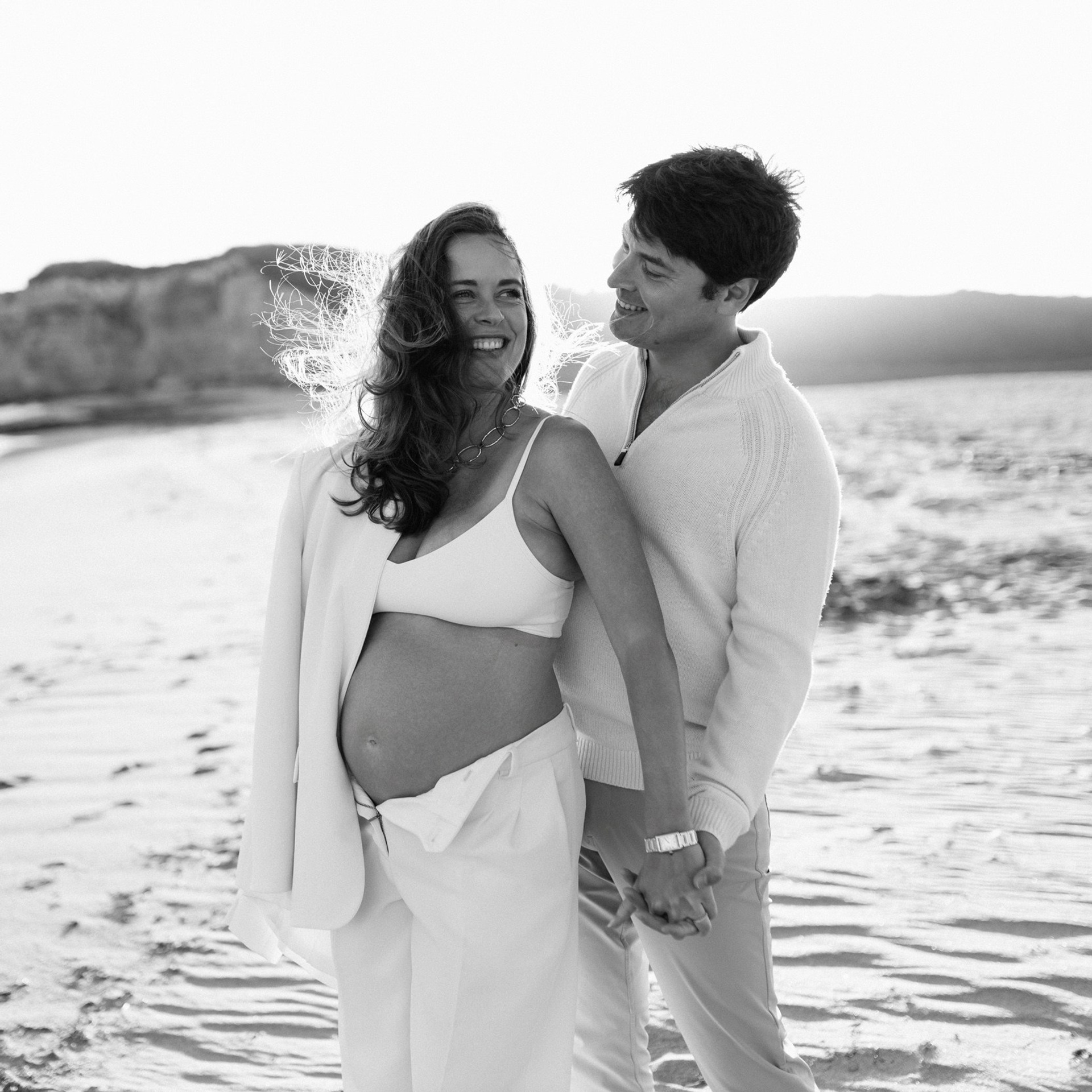 Four Miles Beach, Santa Cruz | Maternity Session