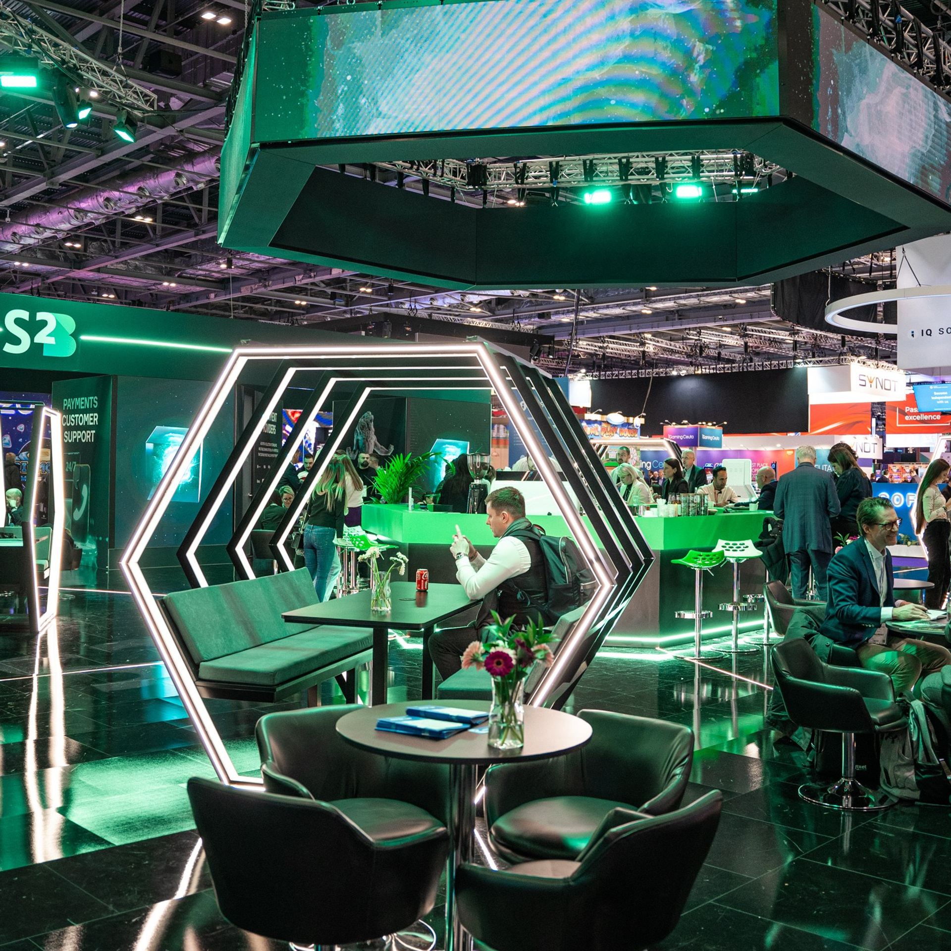 Business photos. Tonya Kyrylenko photographer in London