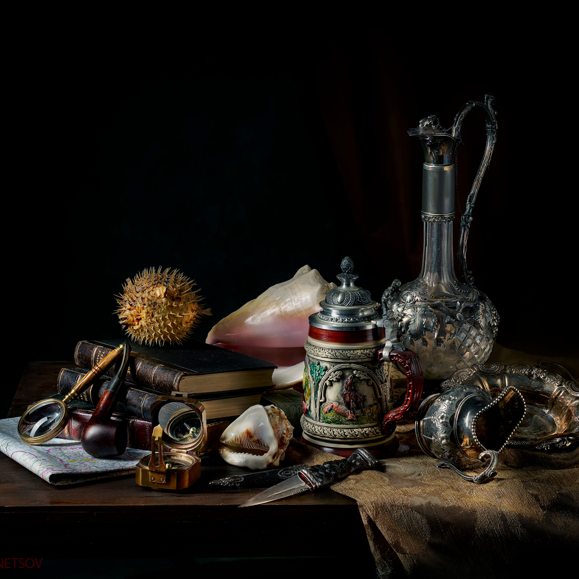CLASSIC STILL-LIFE