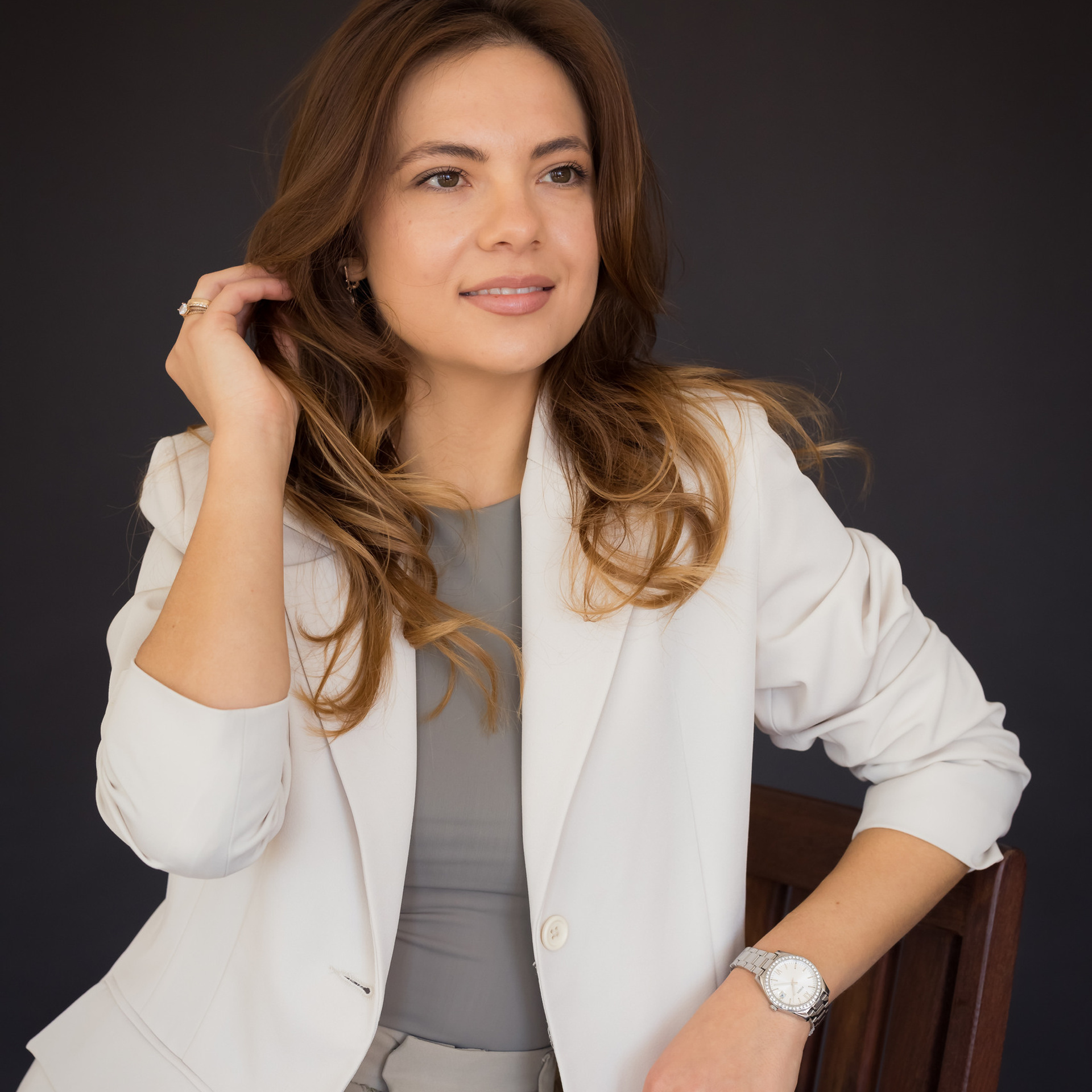 RECENZII. Fotograf de familie la Ungheni și Reggio-Emilia, Alessia Slivca