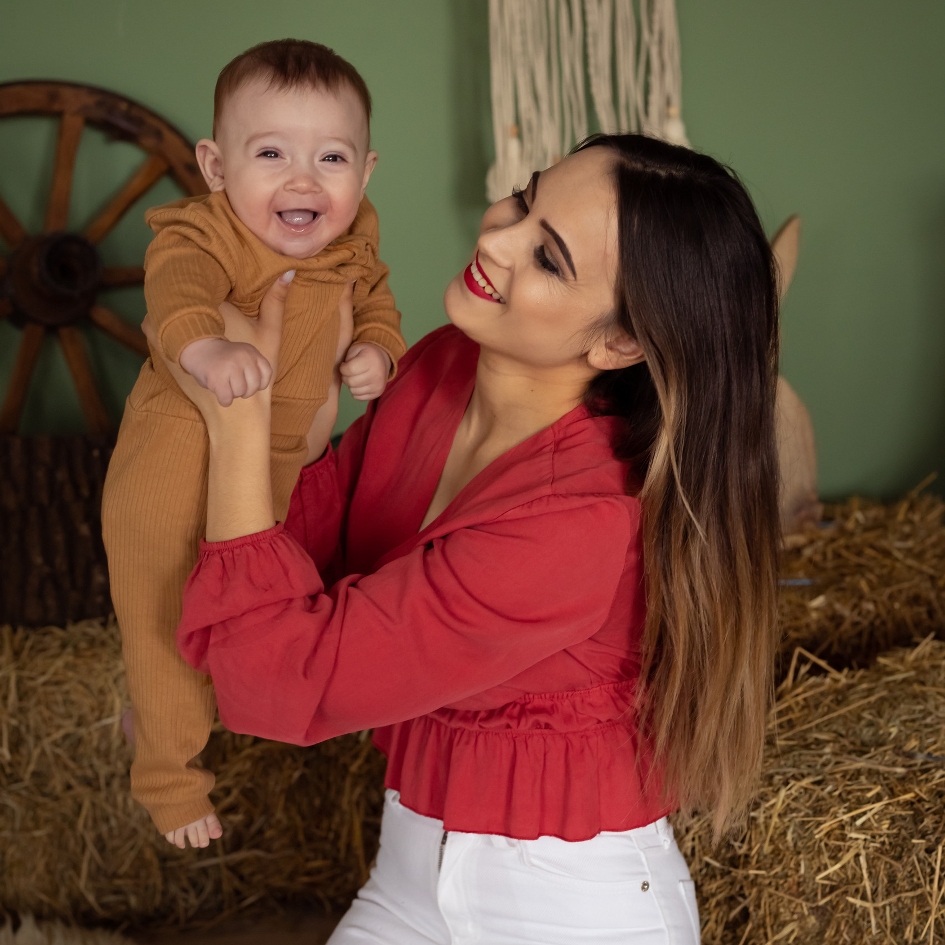 RECENZII. Fotograf de familie la Ungheni și Reggio-Emilia, Alessia Slivca