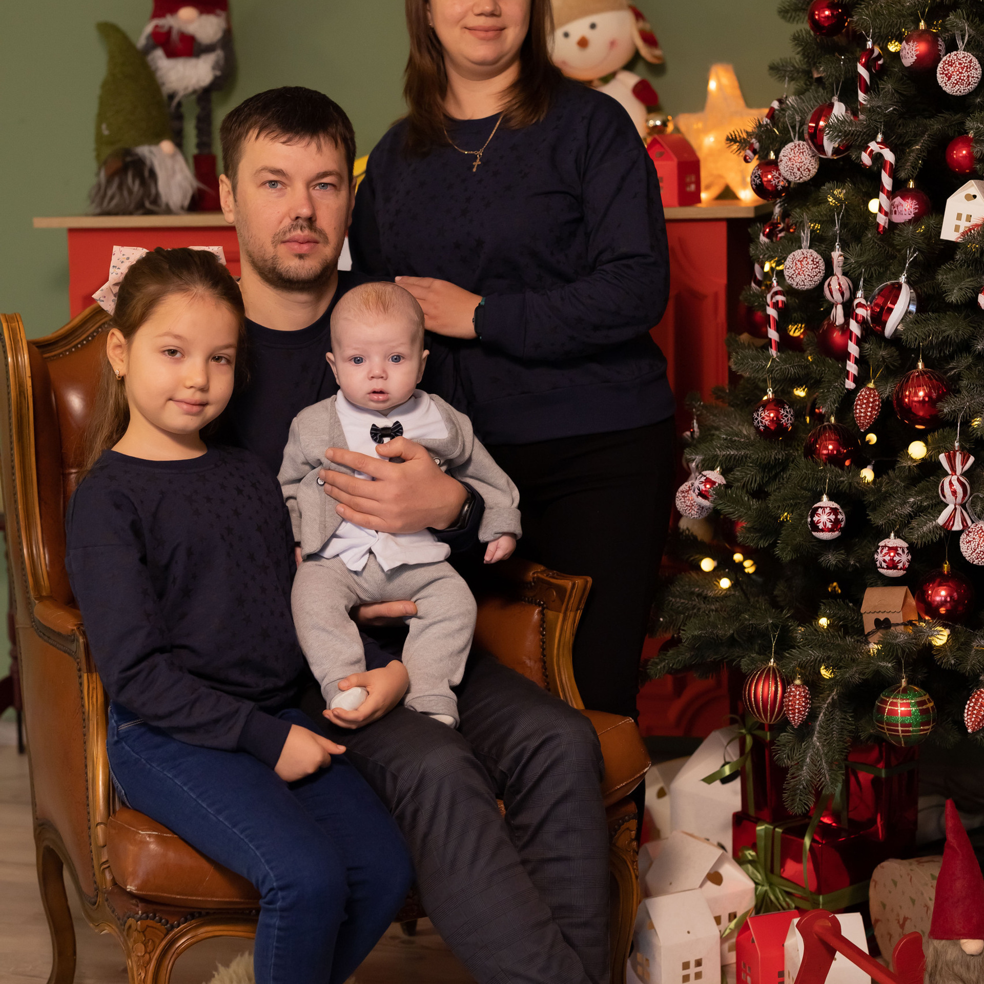 RECENZII. Fotograf de familie la Ungheni și Reggio-Emilia, Alessia Slivca