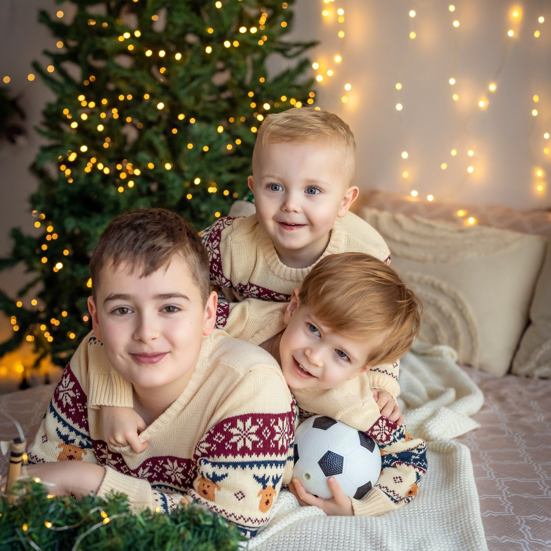 RECENZII. Fotograf de familie la Ungheni și Reggio-Emilia, Alessia Slivca