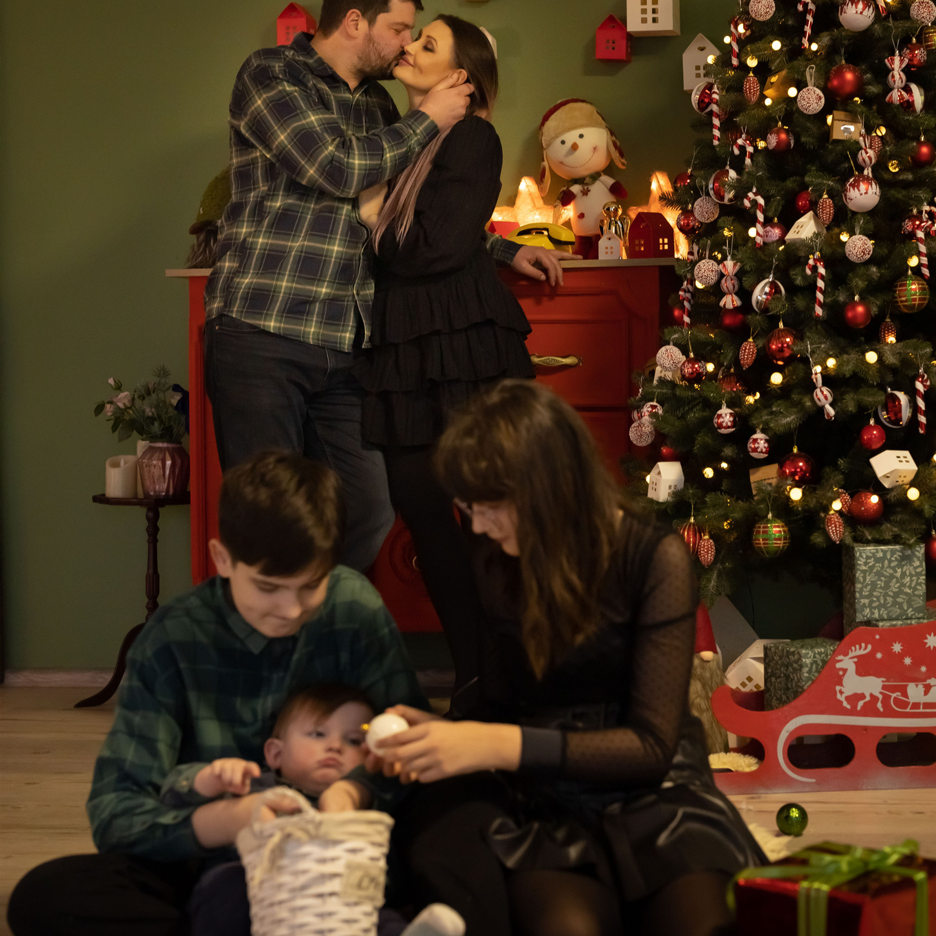 RECENZII. Fotograf de familie la Ungheni și Reggio-Emilia, Alessia Slivca