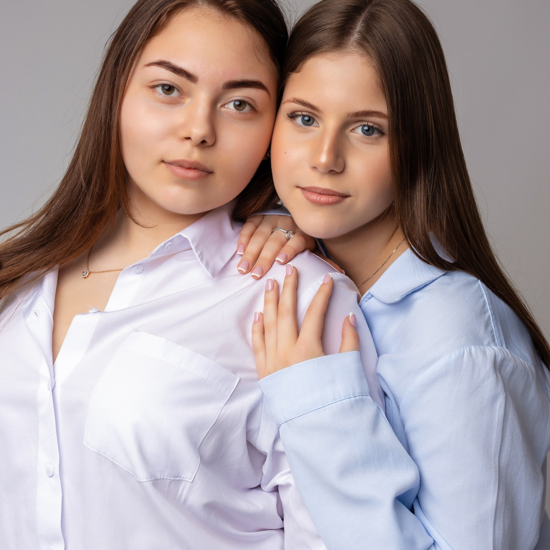 RECENZII. Fotograf de familie la Ungheni și Reggio-Emilia, Alessia Slivca