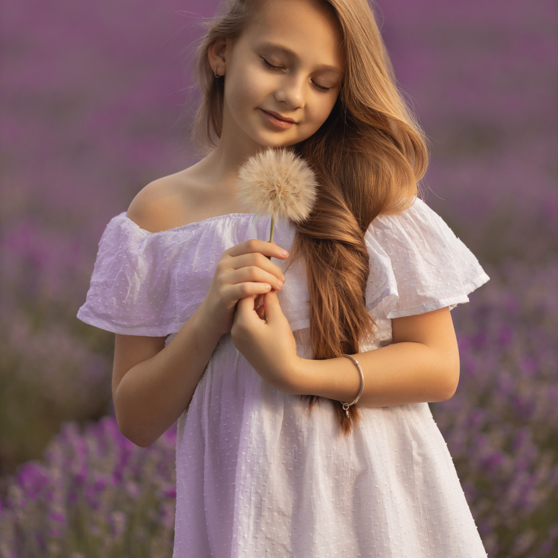 RECENZII. Fotograf de familie la Ungheni și Reggio-Emilia, Alessia Slivca