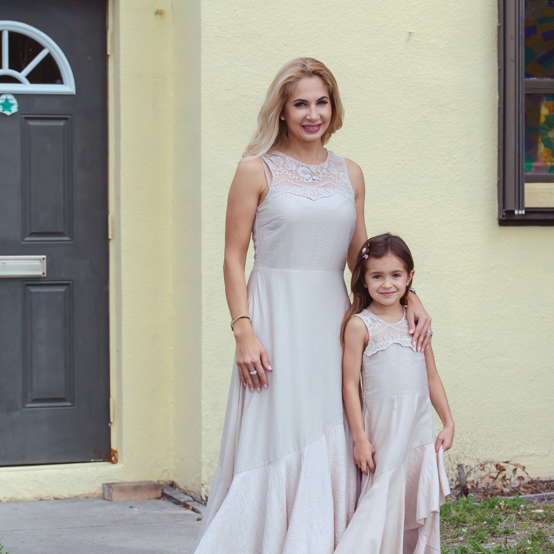 Reviews. Elena Kukhareva