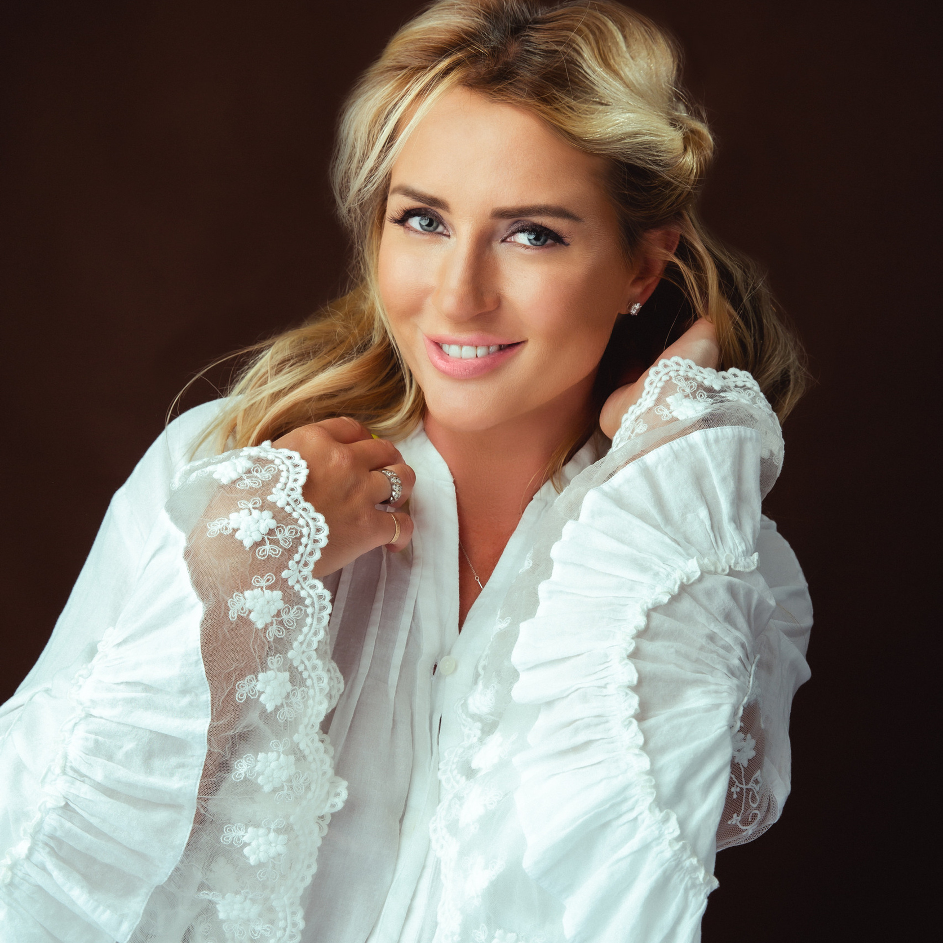 Reviews. Elena Kukhareva