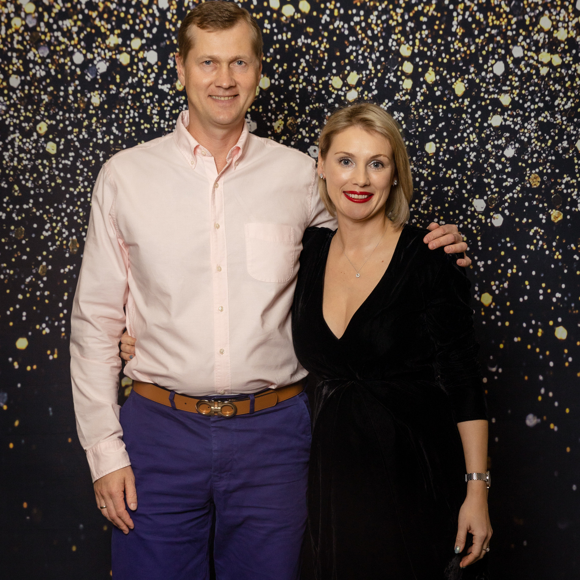 Reviews. Elena Kukhareva