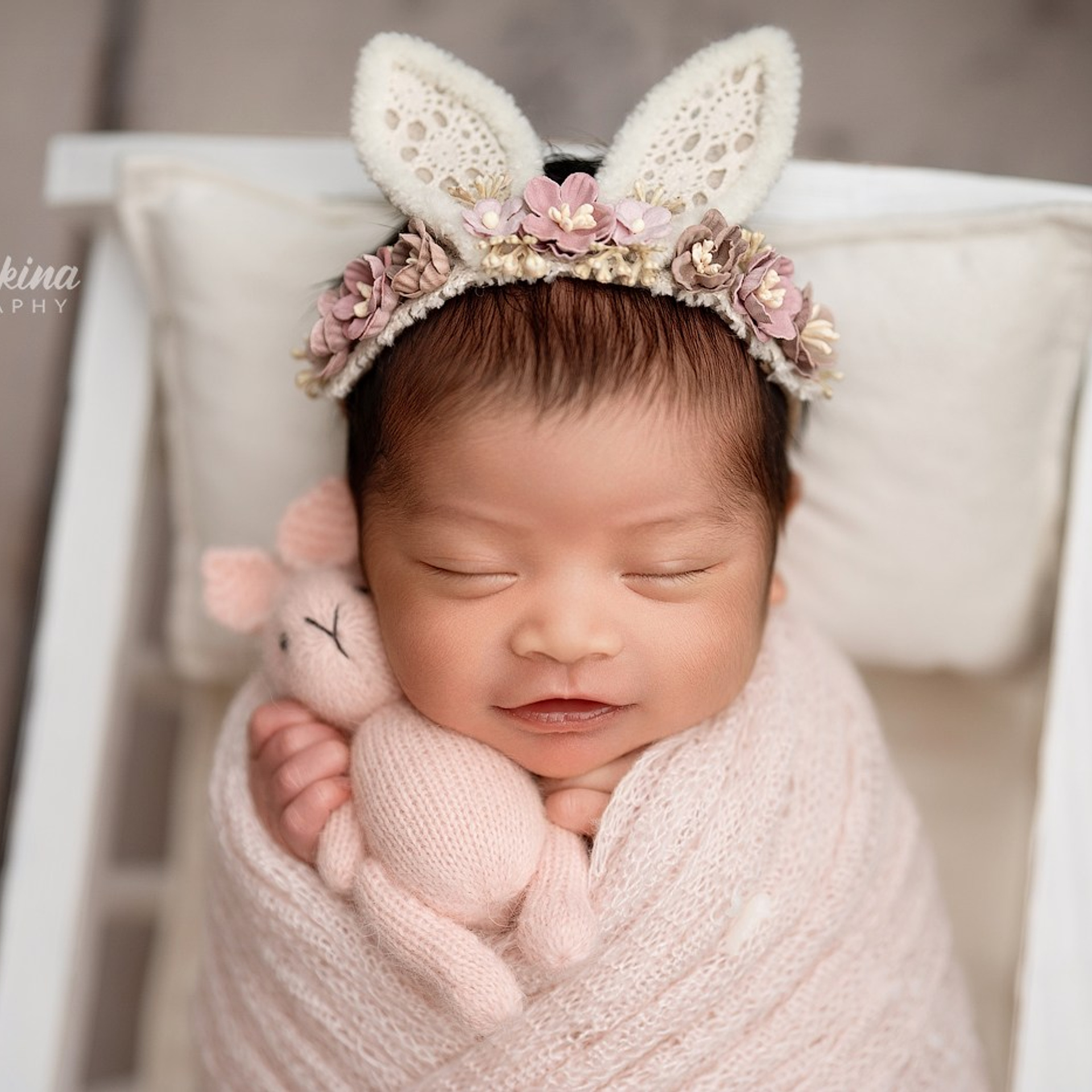 Photo session in Sydney. Newborn baby, 10 days old