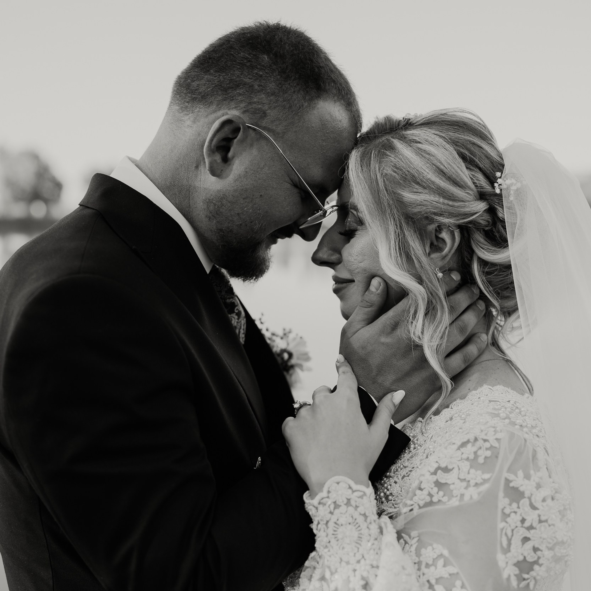 Wedding Photographer Reviews | Client Experience. Raul Petru Photographer
