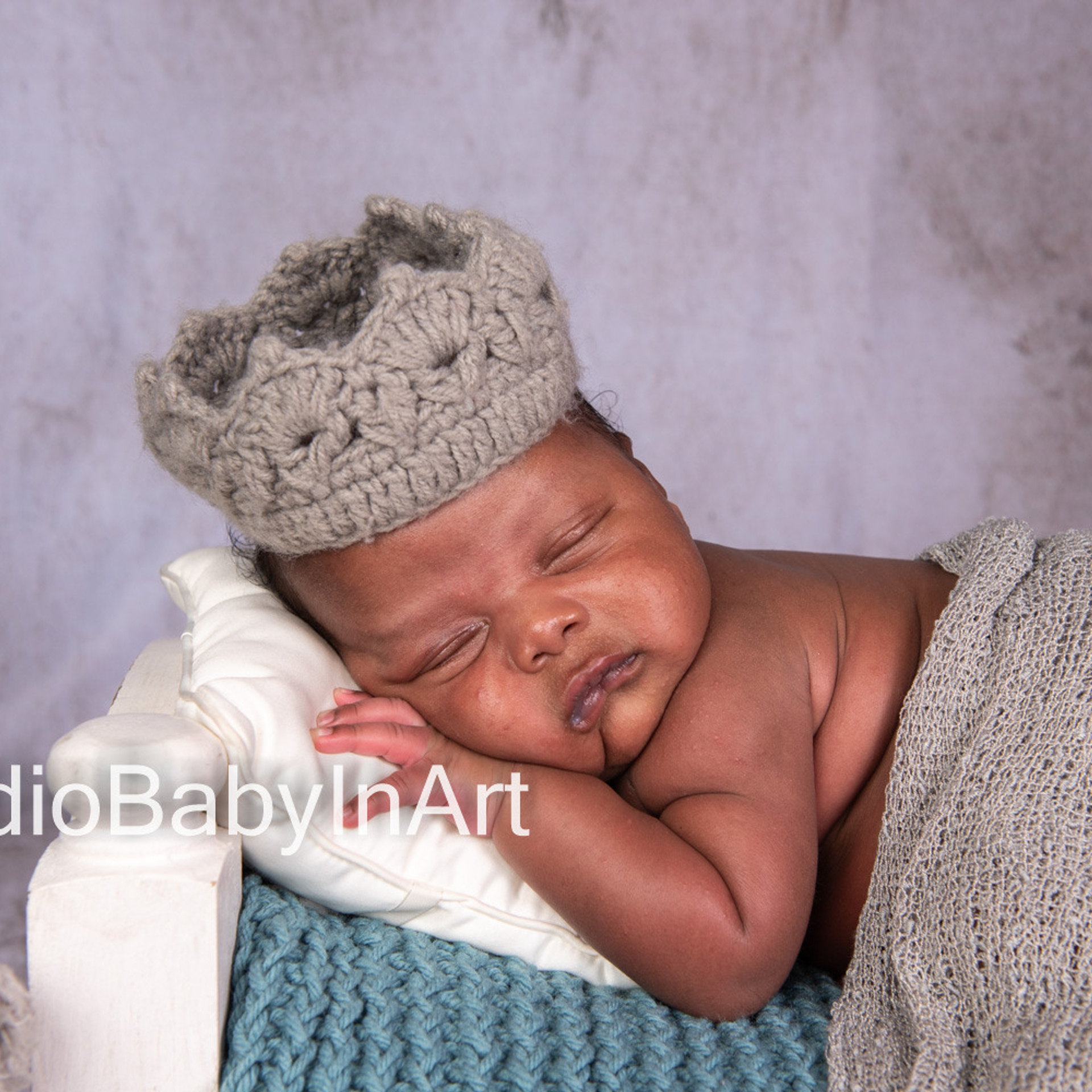 Happy Clients our Newborn Baby and Family shoot @Nairobi & Mombasa. Newborn, Baby, Maternity and Family Photographer Nairobi Mombasa Kenya