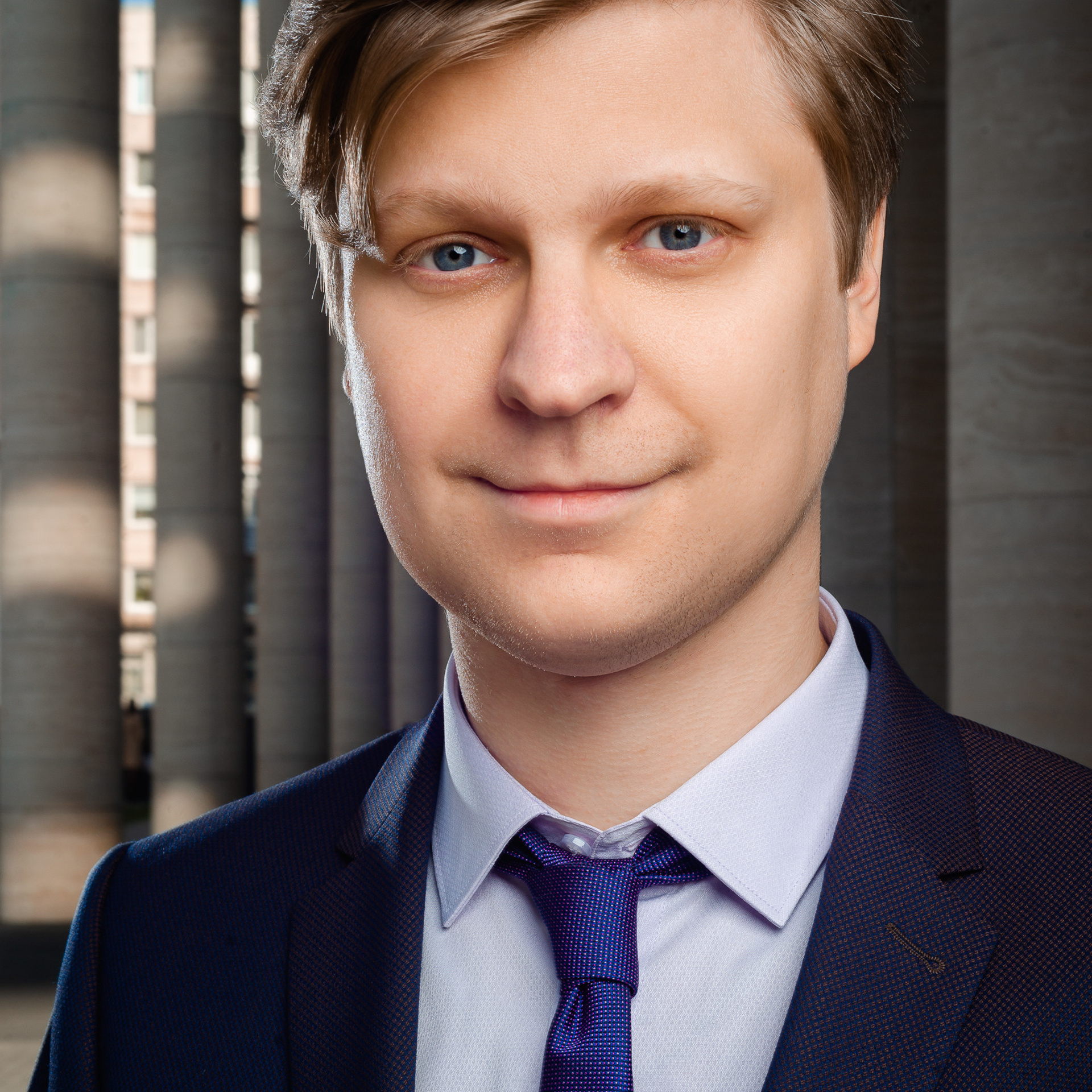 Outdoor business photography for marketing agency. Dmitrii Shmatov — High-End Portrait & Fashion Photographer in Milan