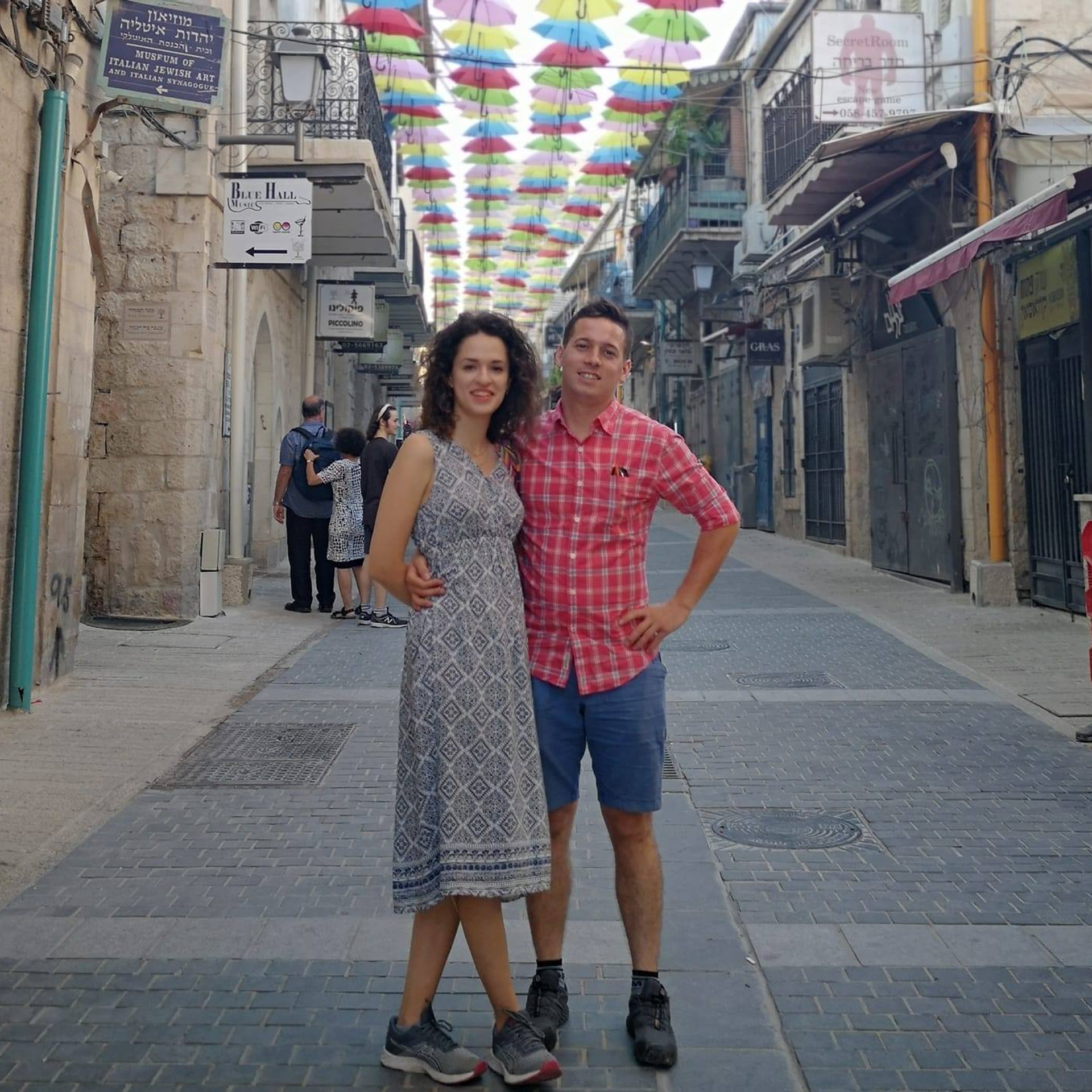 Reviews. צלם אלכס ברט בישראל