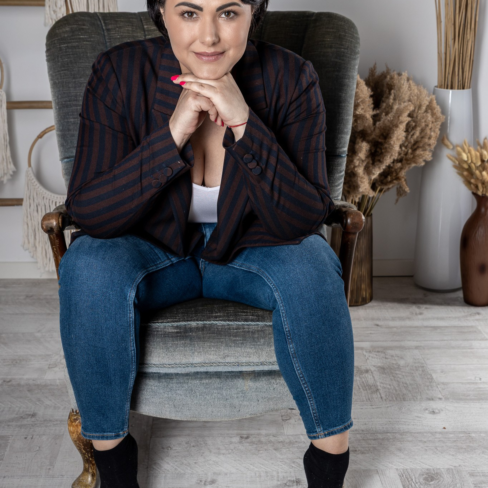 Family, food, portrait, iris, animals & nature