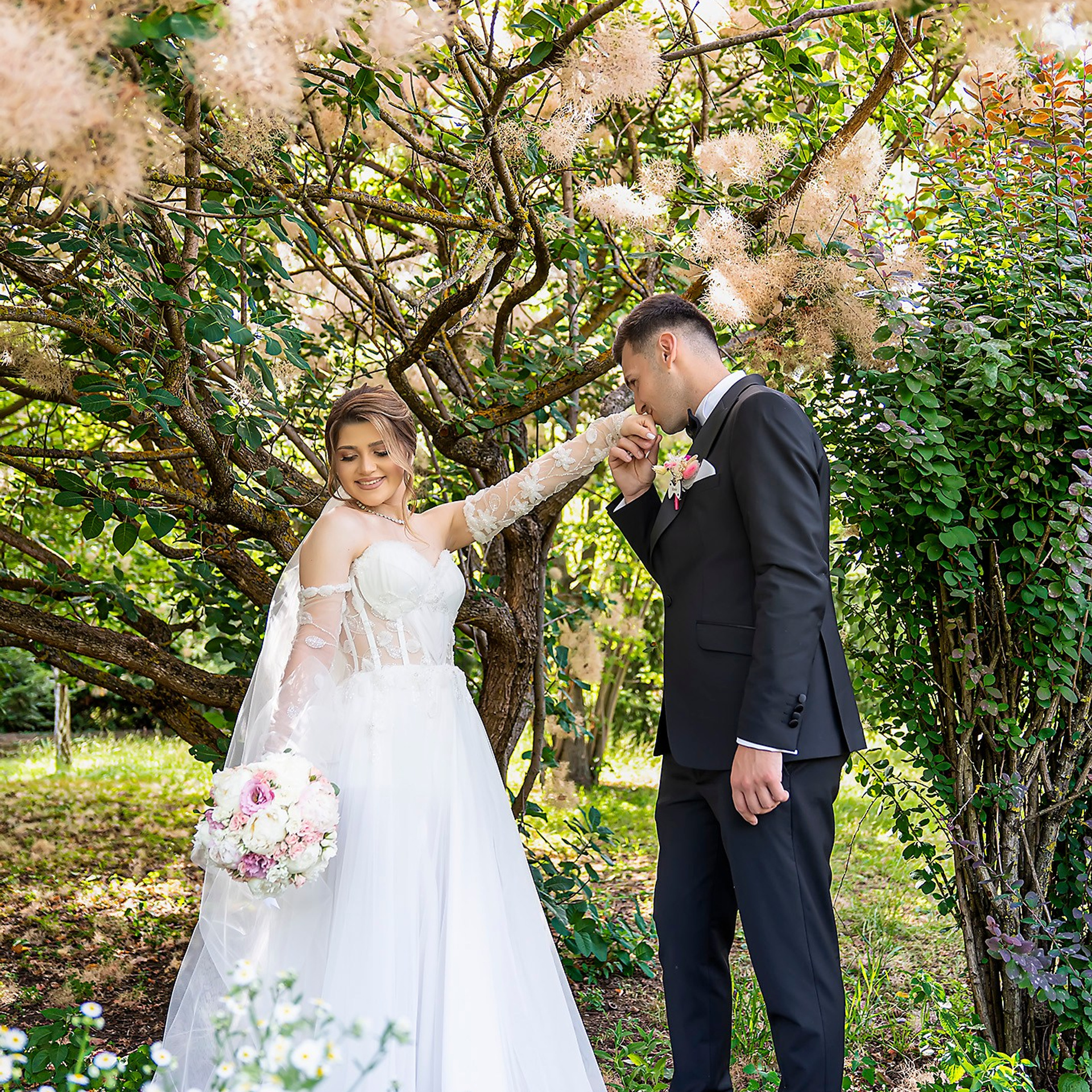 Recenzii Clienți MCM Happy Studio | Feedback Foto-Video. MCM Happy Studio – Fotograf și Videograf Nuntă