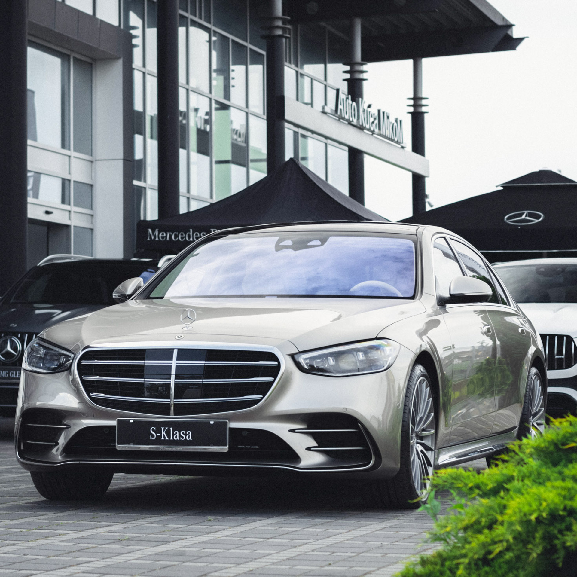 Автосалоны