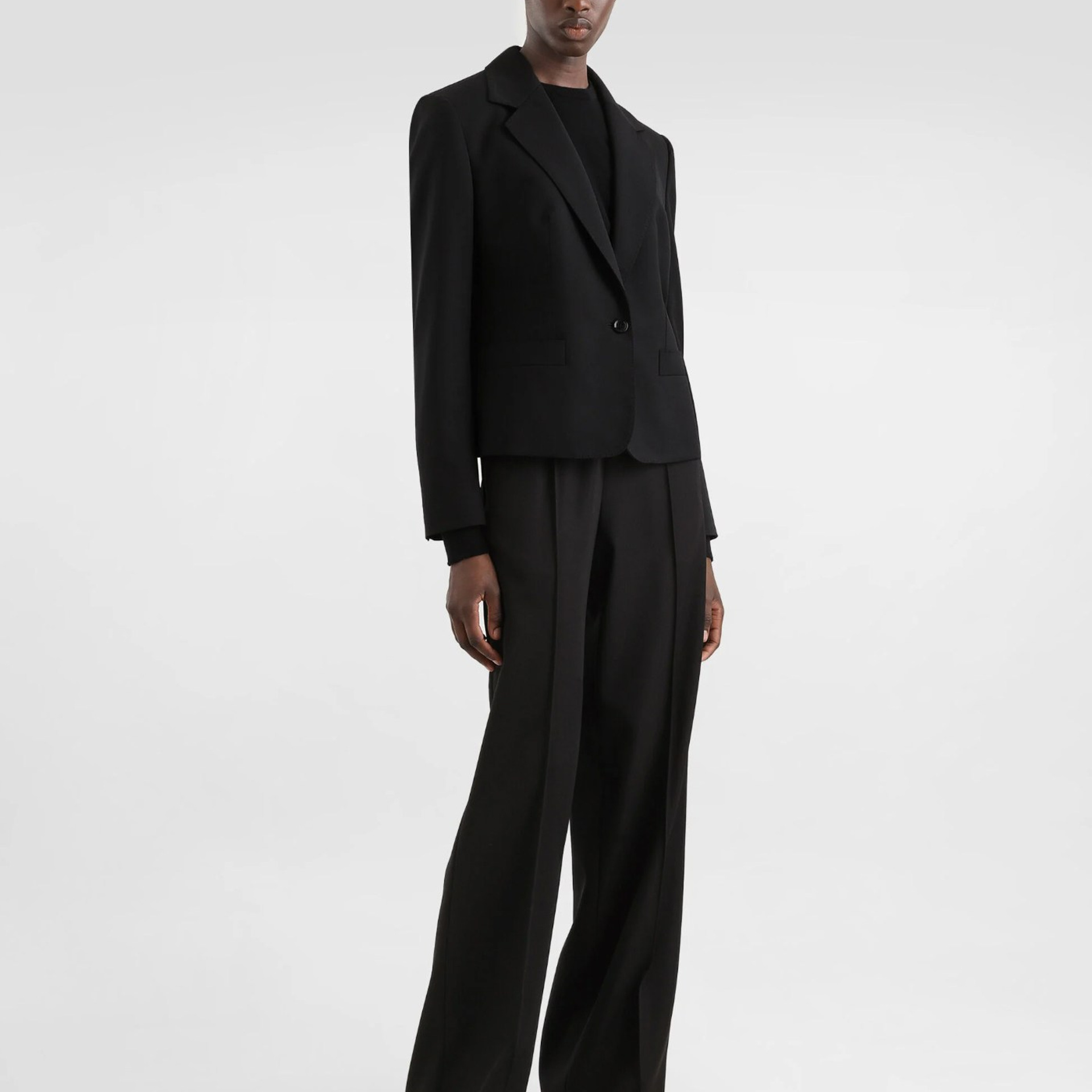 Гардеробні варіанти для дівчат. Serhii Storozhuk