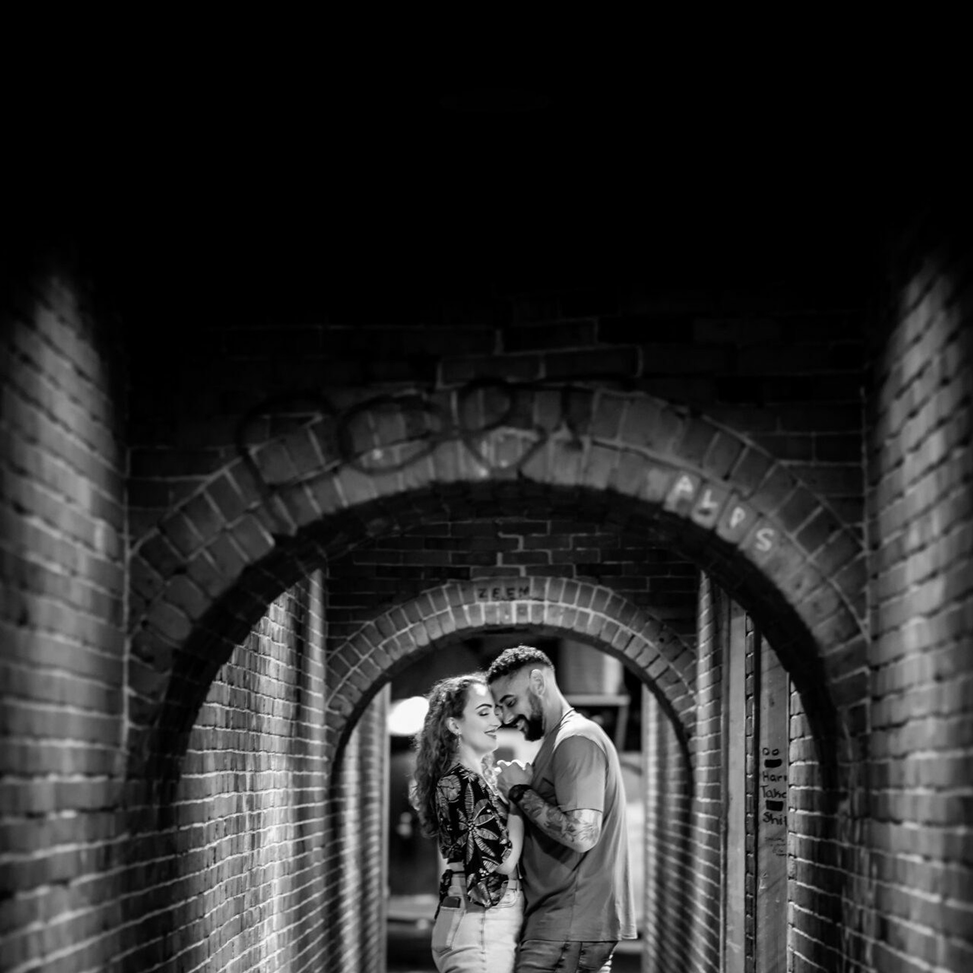 Exploring Love’s Canvas: Nagila and Ewerton’s Boston Photoshoot at&nbsp;Fan Pier Park