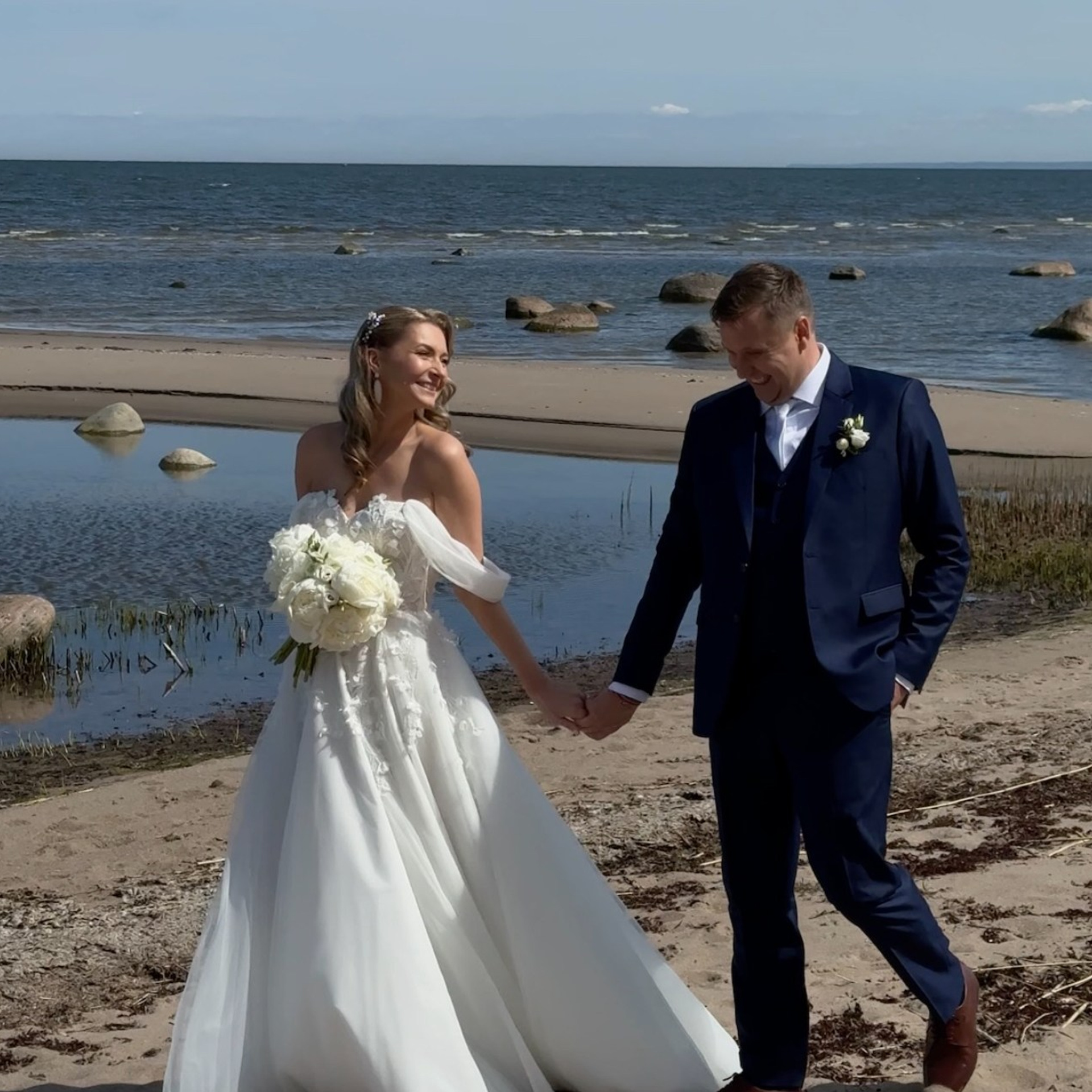 TAGASISIDE. Behind the Wedding – pulmasisulooja ja pruudi assistent