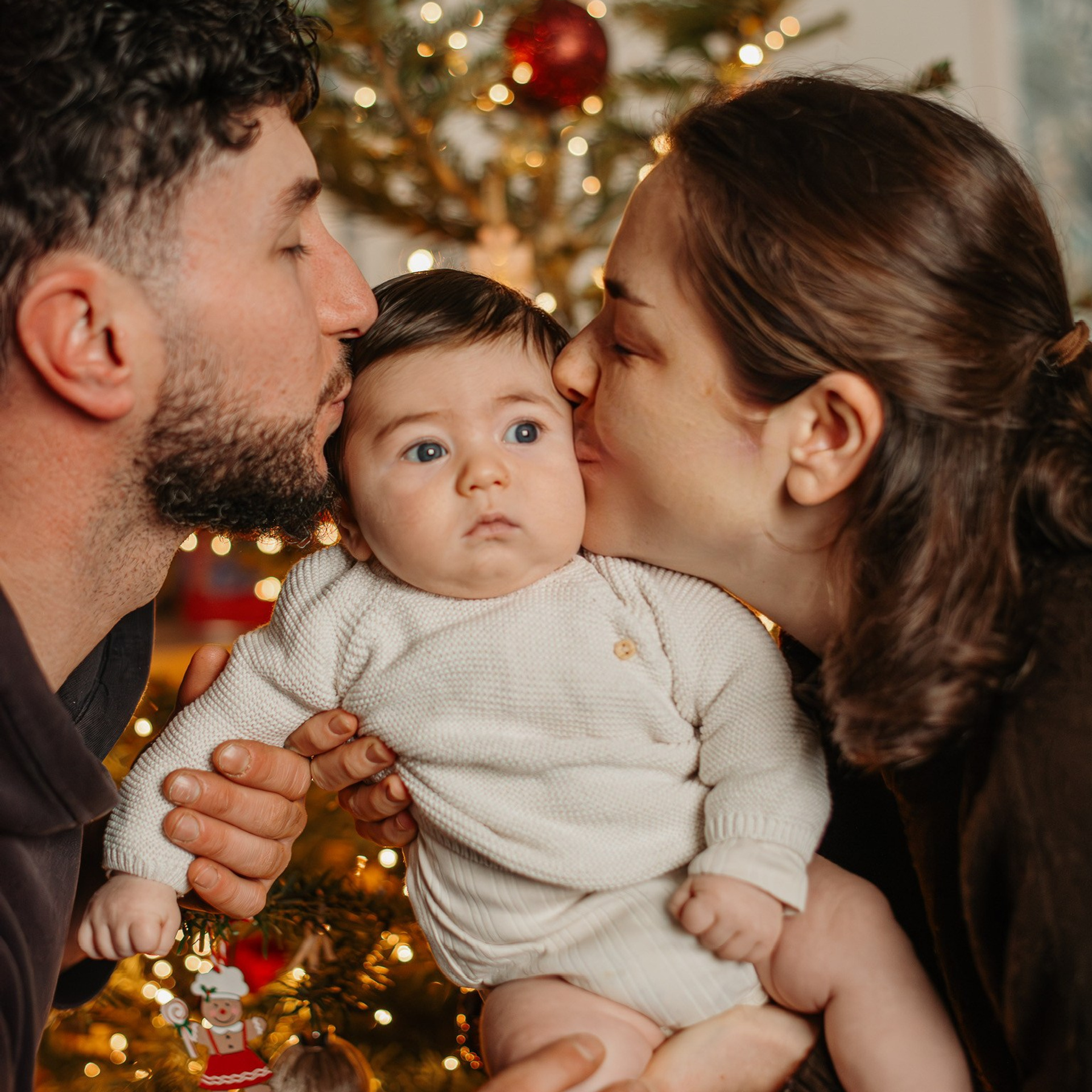 Exemples de séances photo bébé & famille à Toulouse — Evolution. Evolution — projet photo du premier an de bébé à Toulouse
