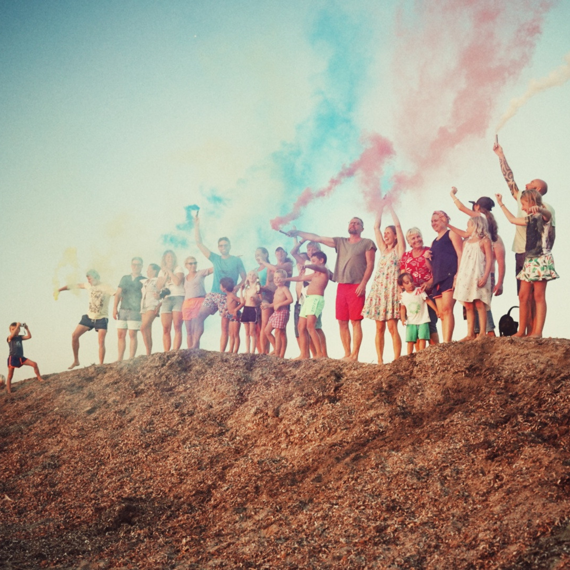 Артклассы детские. Семейные лагеря в Европе с Ниной Янечковой и Ириной Зиновьевой