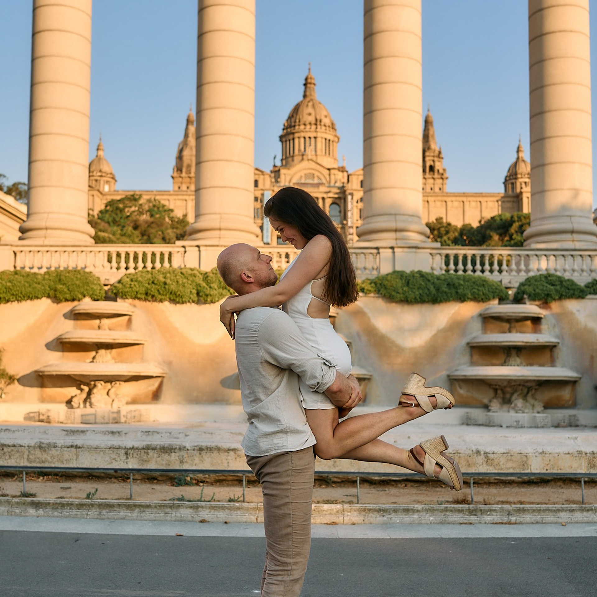 Customer reviews of individual, couple, love-story and family photo shoots in Barcelona. POSTCARD.BCN Photographer Kate in Barcelona. Love-story, family or individual photo shoots