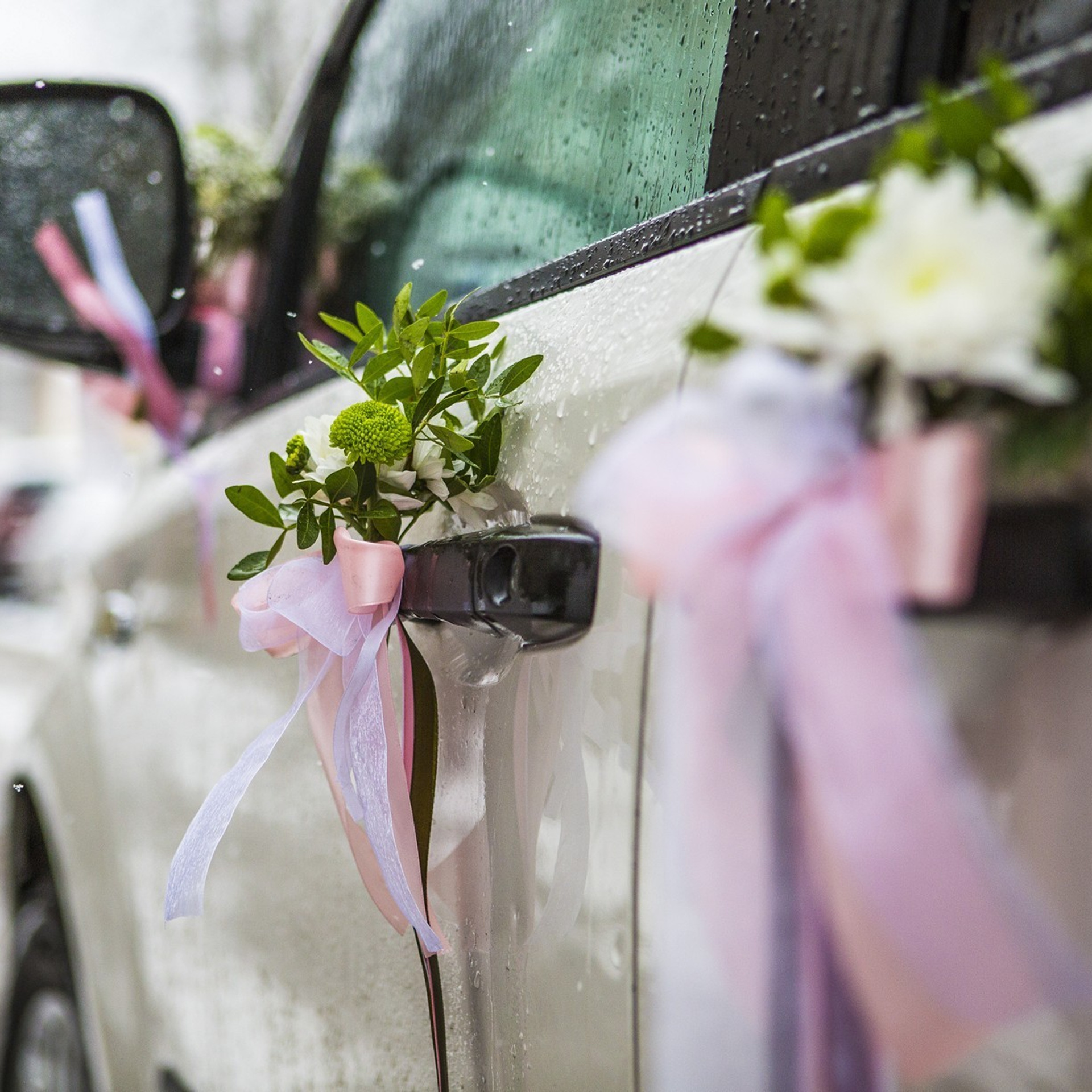 Оформление свадебной машины
Оформление свадебного авто
Декор на машину
Композиция на машину
Mašīna dekors
Kāzu auto