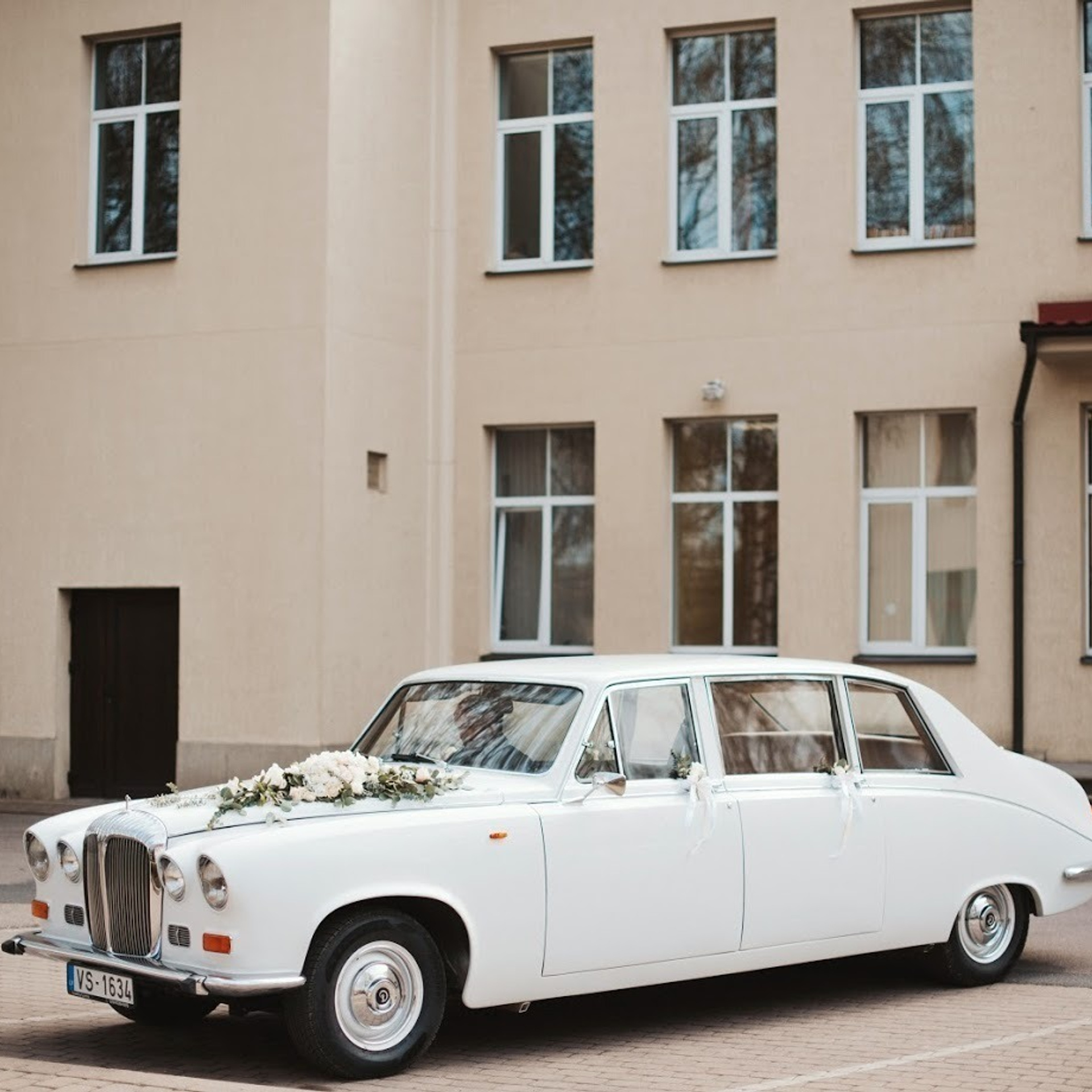 Оформление свадебной машины Оформление свадебного авто Декор на машину Композиция на машину Mašīna dekorsKāzu auto