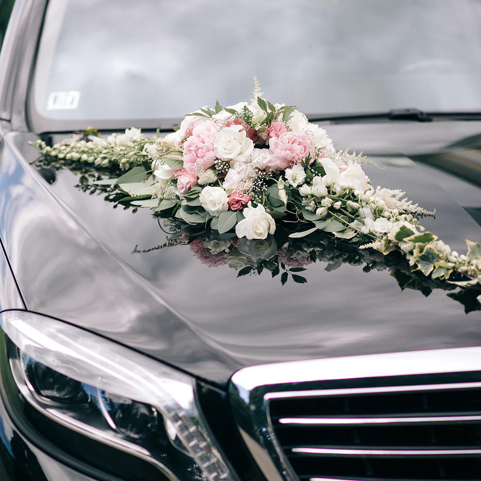 Оформление свадебной машины
Оформление свадебного авто
Декор на машину
Композиция на машину
Mašīna dekors
Kāzu auto