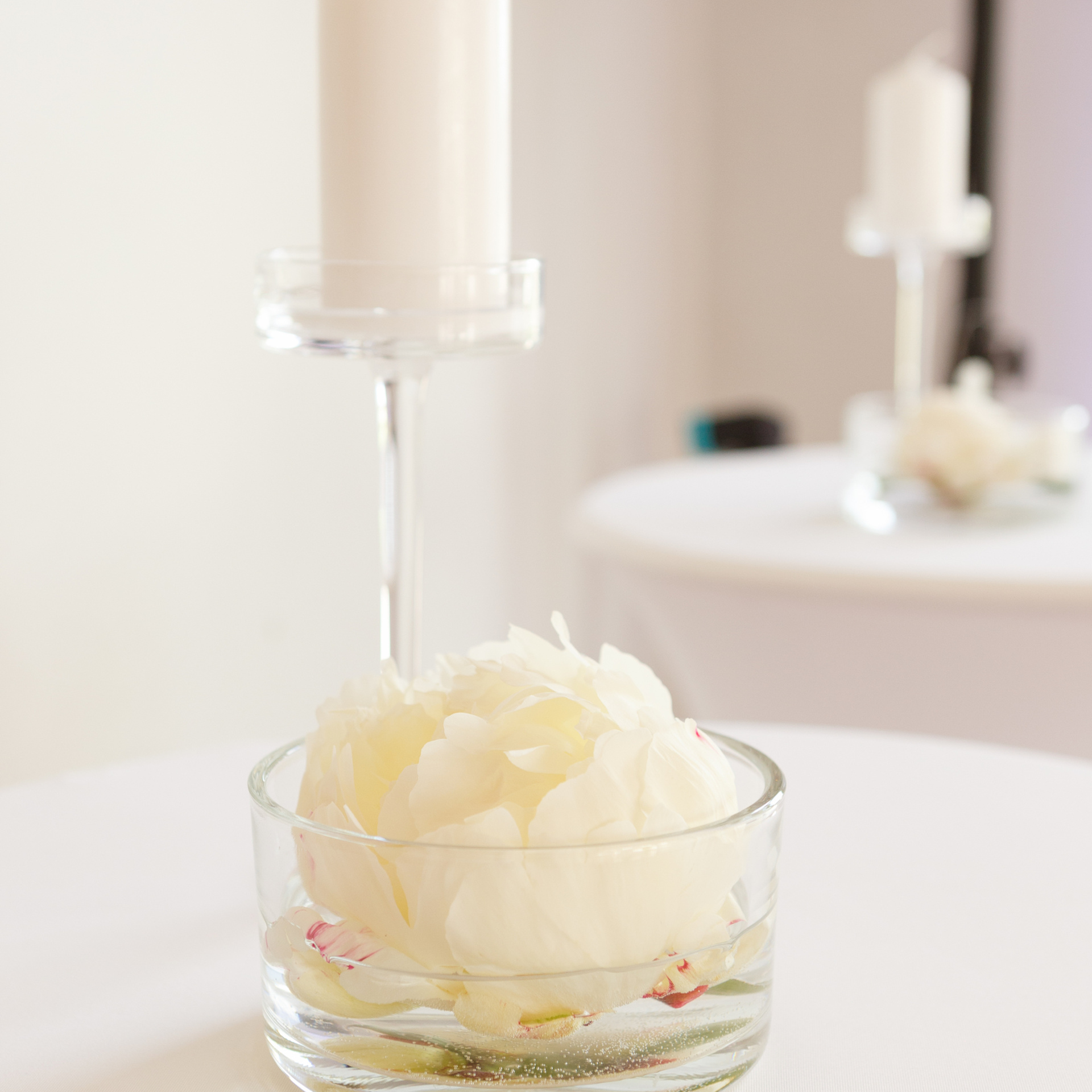 Композиция на стол Фото зона цветочная композиция оформление свадьбы kāzu dekors 