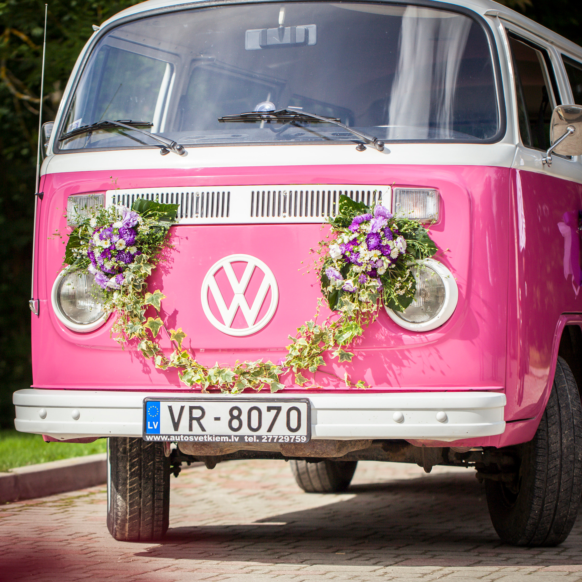 Оформление свадебной машины
Оформление свадебного авто
Декор на машину
Композиция на машину
Mašīna dekors
Kāzu auto