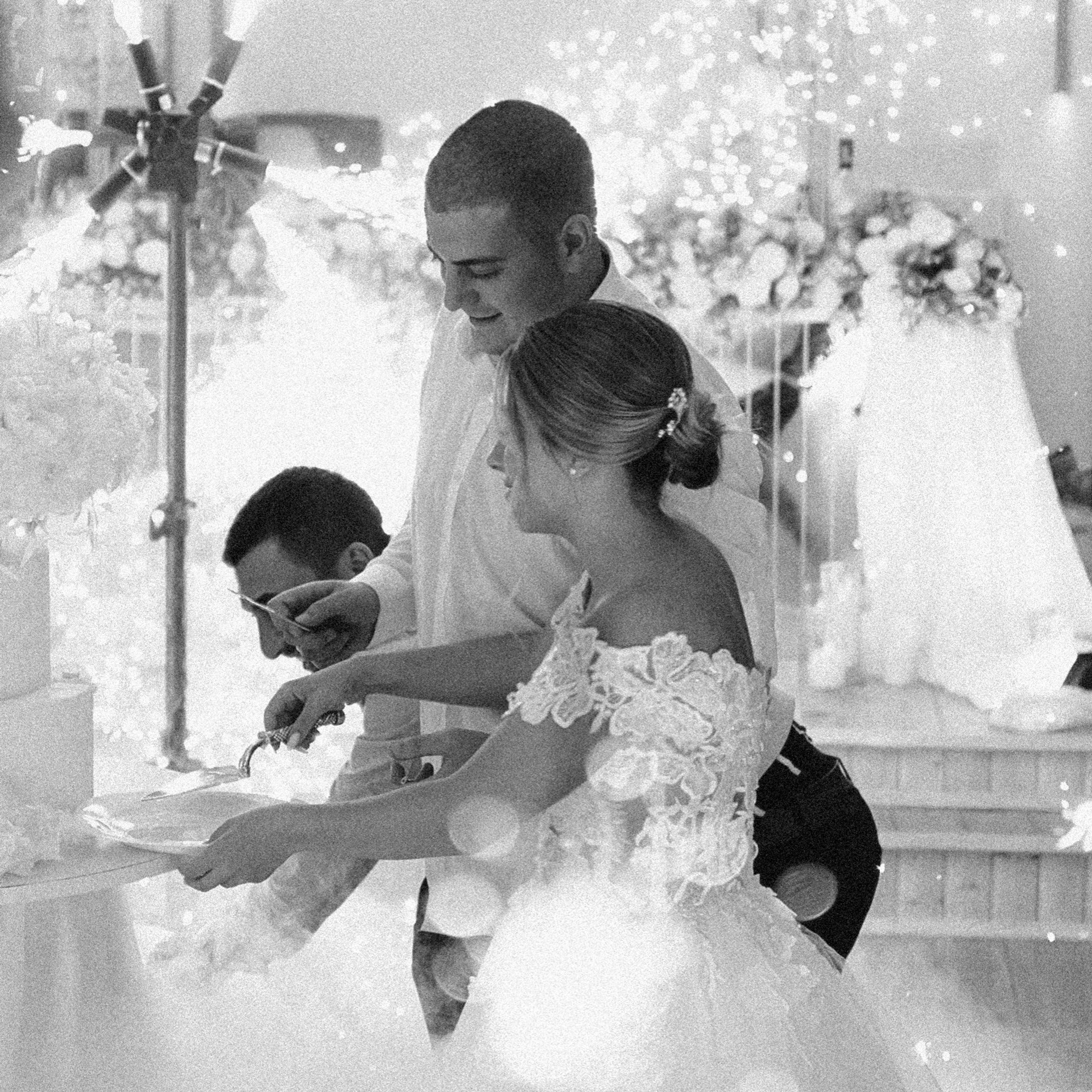 Mari B&W. Lifestyle and wedding photographer in Dubai Valeria Kikvidze