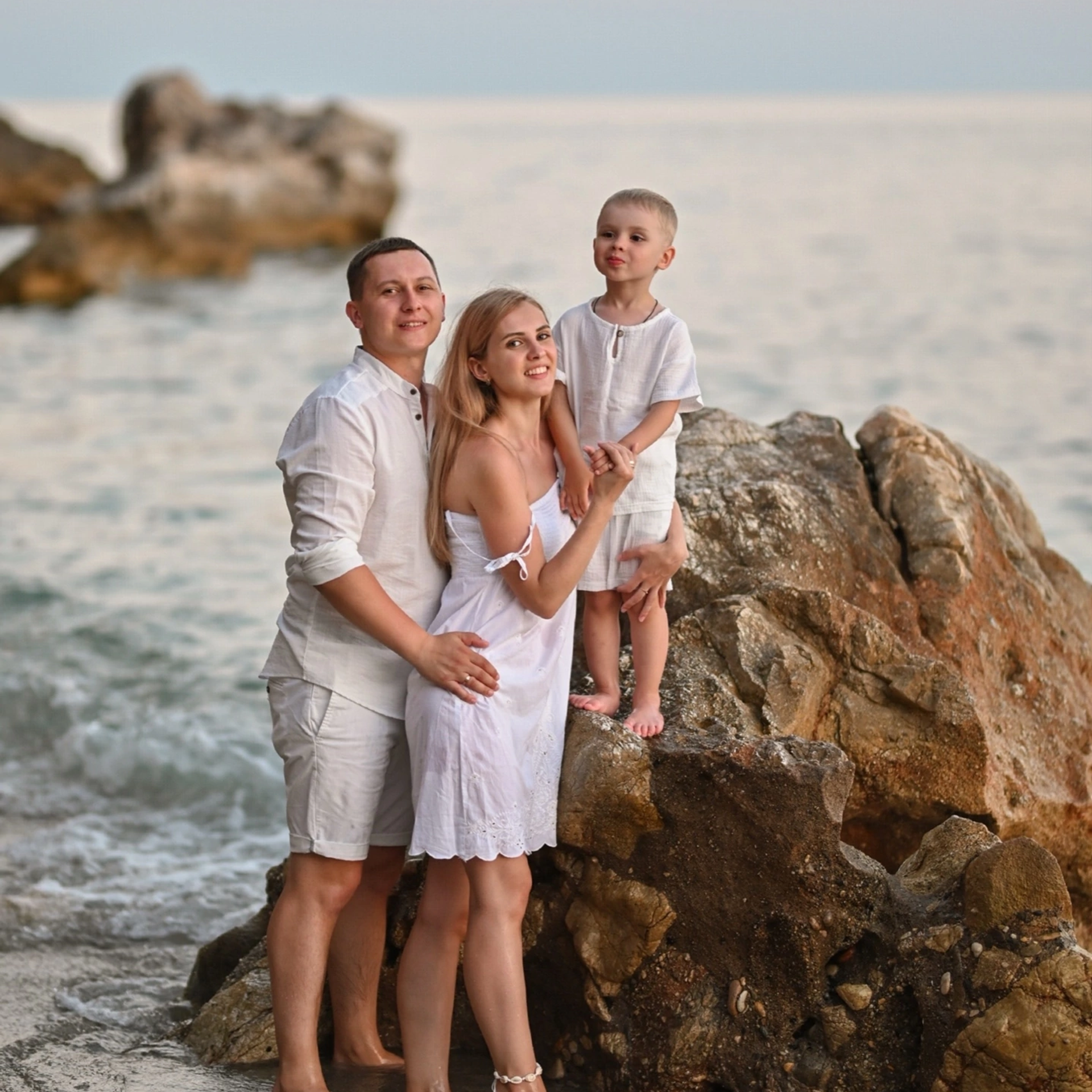 Семейные съемки на диком пляже в Конаклы