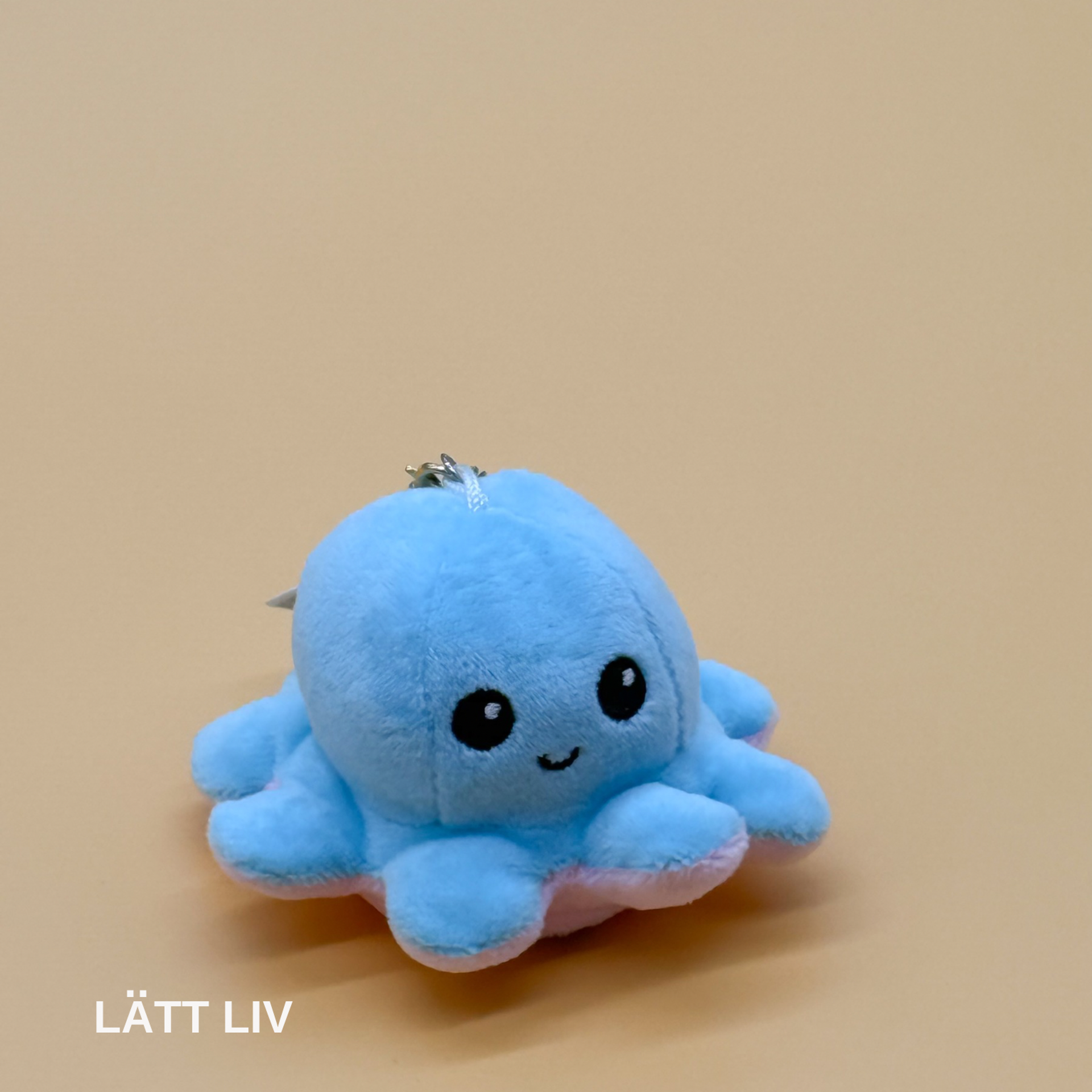 Брелки и резинки. LÄTT LIV