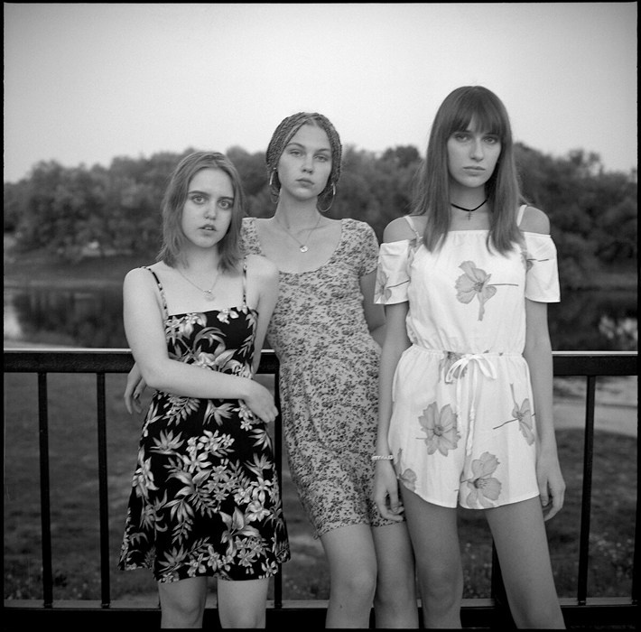 © Ирина Чмырёва / Девушки с окраины. 12 фото о хрупкой женственности и ускользающей красоте