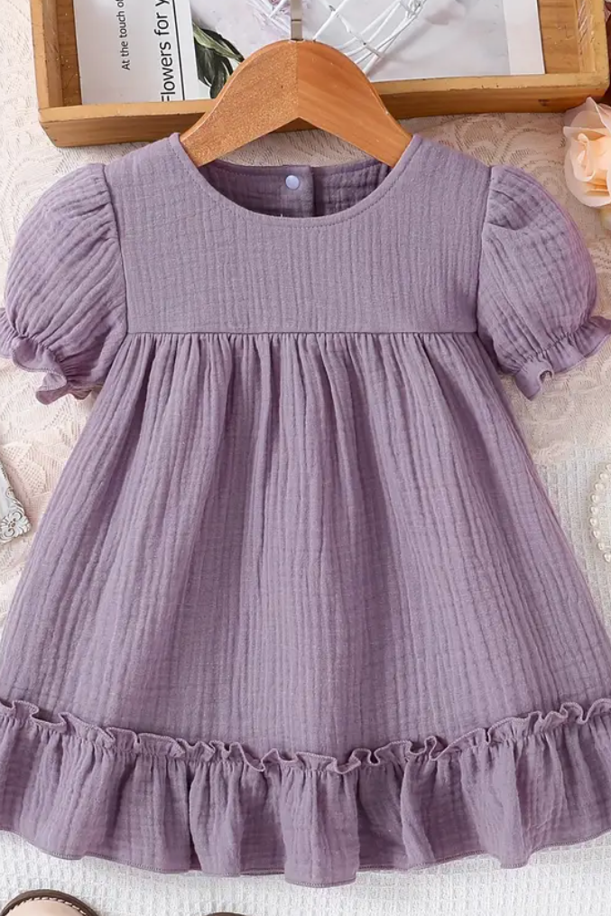 Cake smash outfits for girls. Newborn and family photographer. Hills District. Sydney