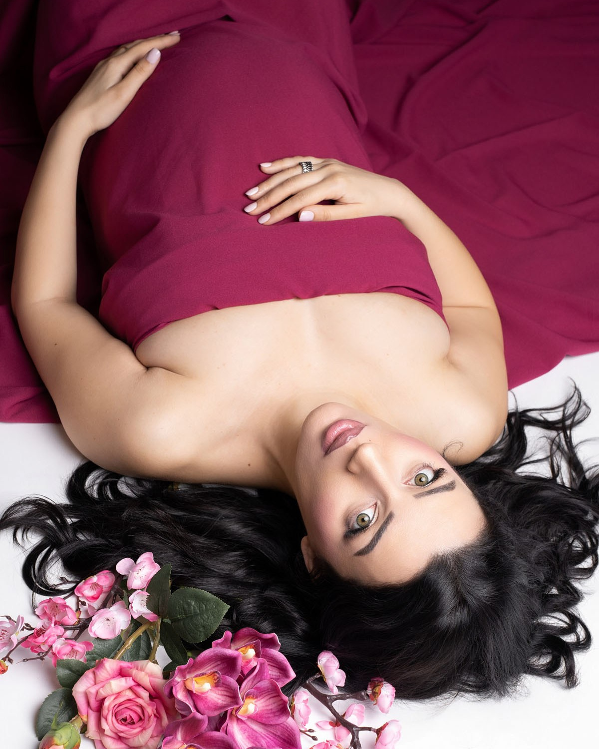 servizio fotografico gravidanza Vicenza ritratto naturale donna incinta in studio