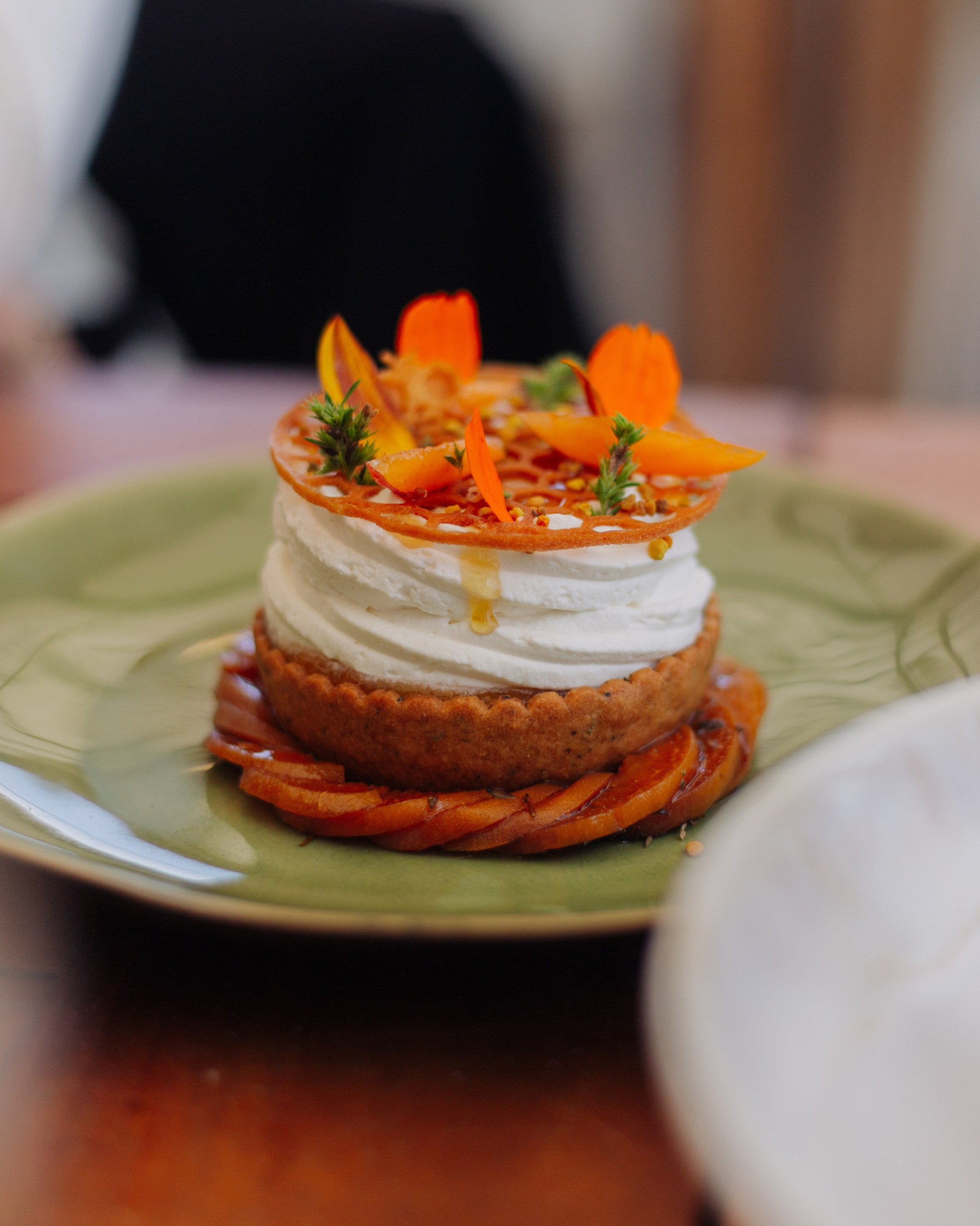 Photographe Professionnel à Poitiers, Vienne et Tours – Corporate, Reportage et Immobilier. Photographe professionnelle à Poitiers, Tours et Châtellerault | Studio photo entre Poitiers et Tours – portraits, familles, entreprises, ma