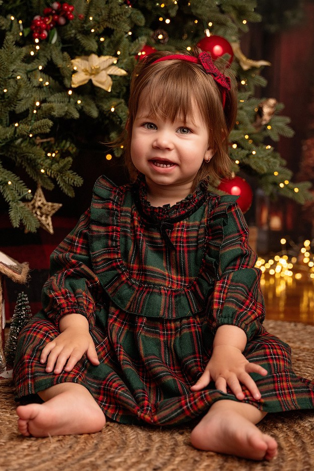 Cake smash outfits for girls. Newborn and family photographer. Hills District. Sydney