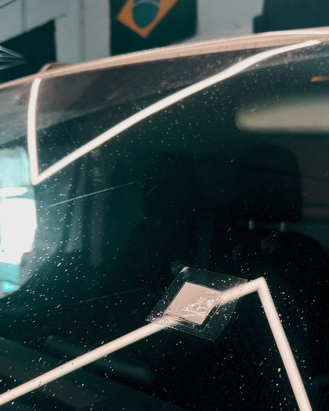 Ремонт сколов лобового стекла в Кишиневе | Быстро и качественно. Мастер Детейлинга / Автосервис / Ремонт Кузова PDR / Кишинёв