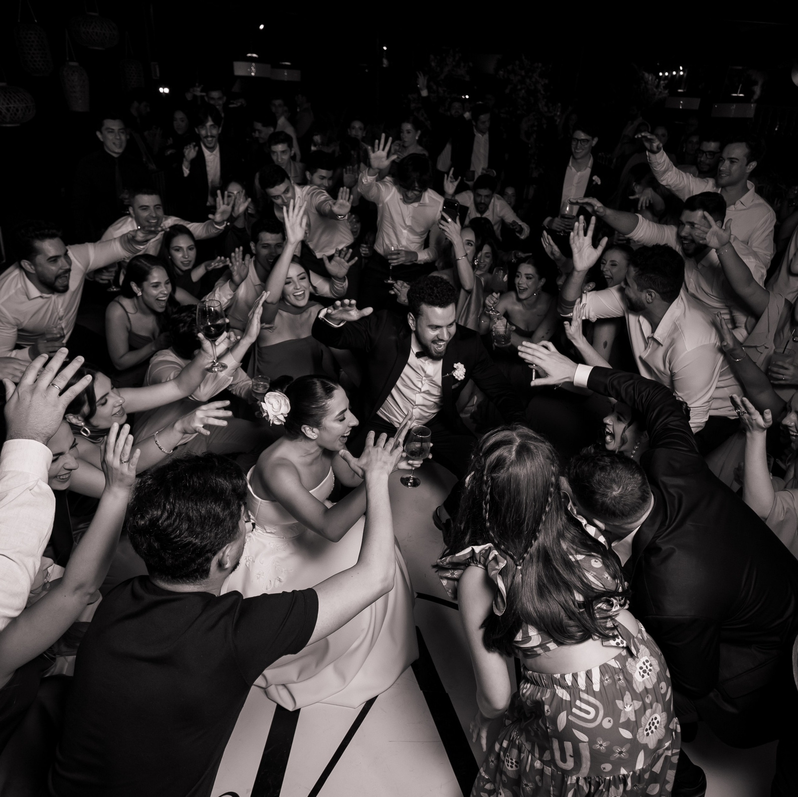 Fotografia festa de casamento noivos balada